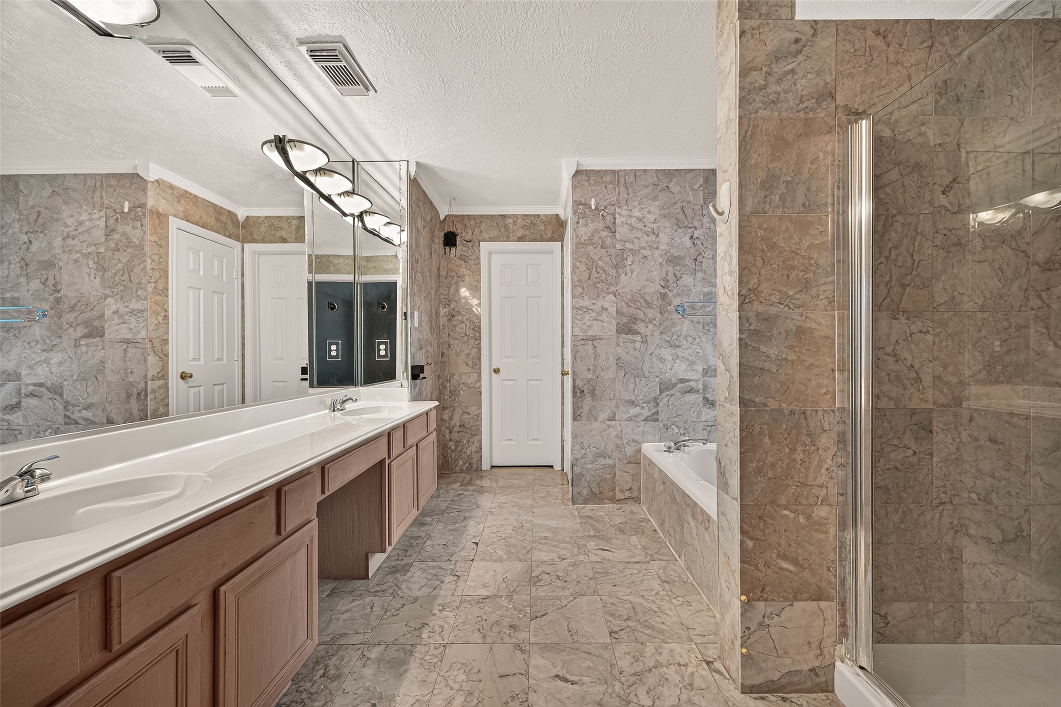 22818 Williamschase Drive Property Photo 20