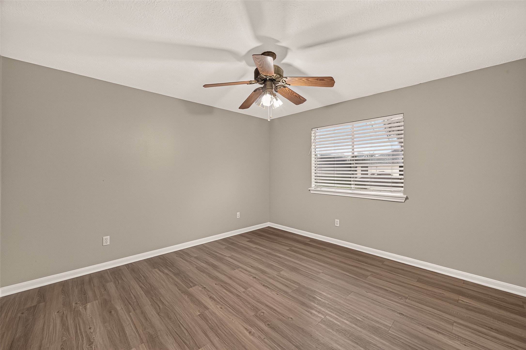 22818 Williamschase Drive Property Photo 29