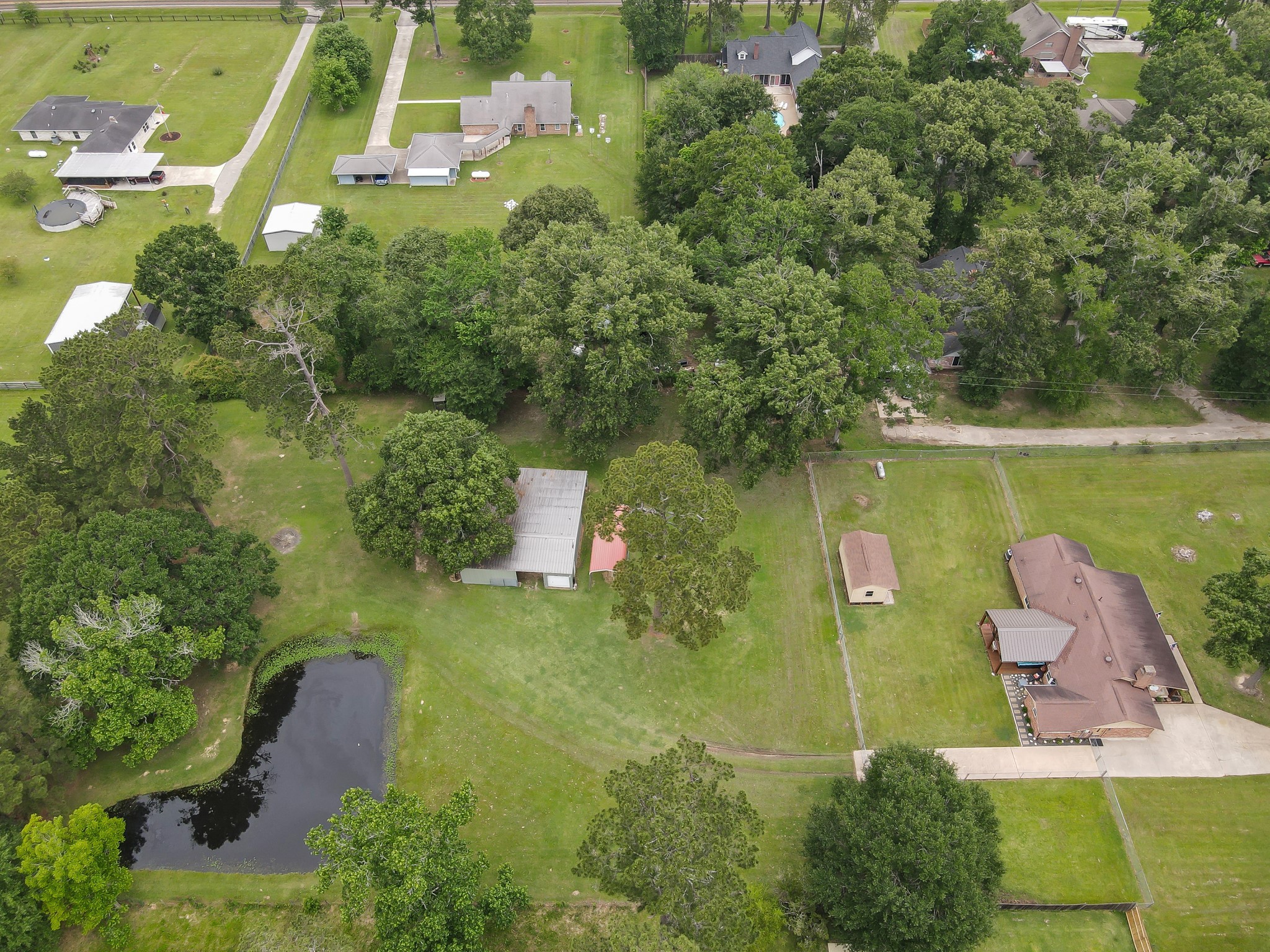 811 County Road 2267 Property Photo 6