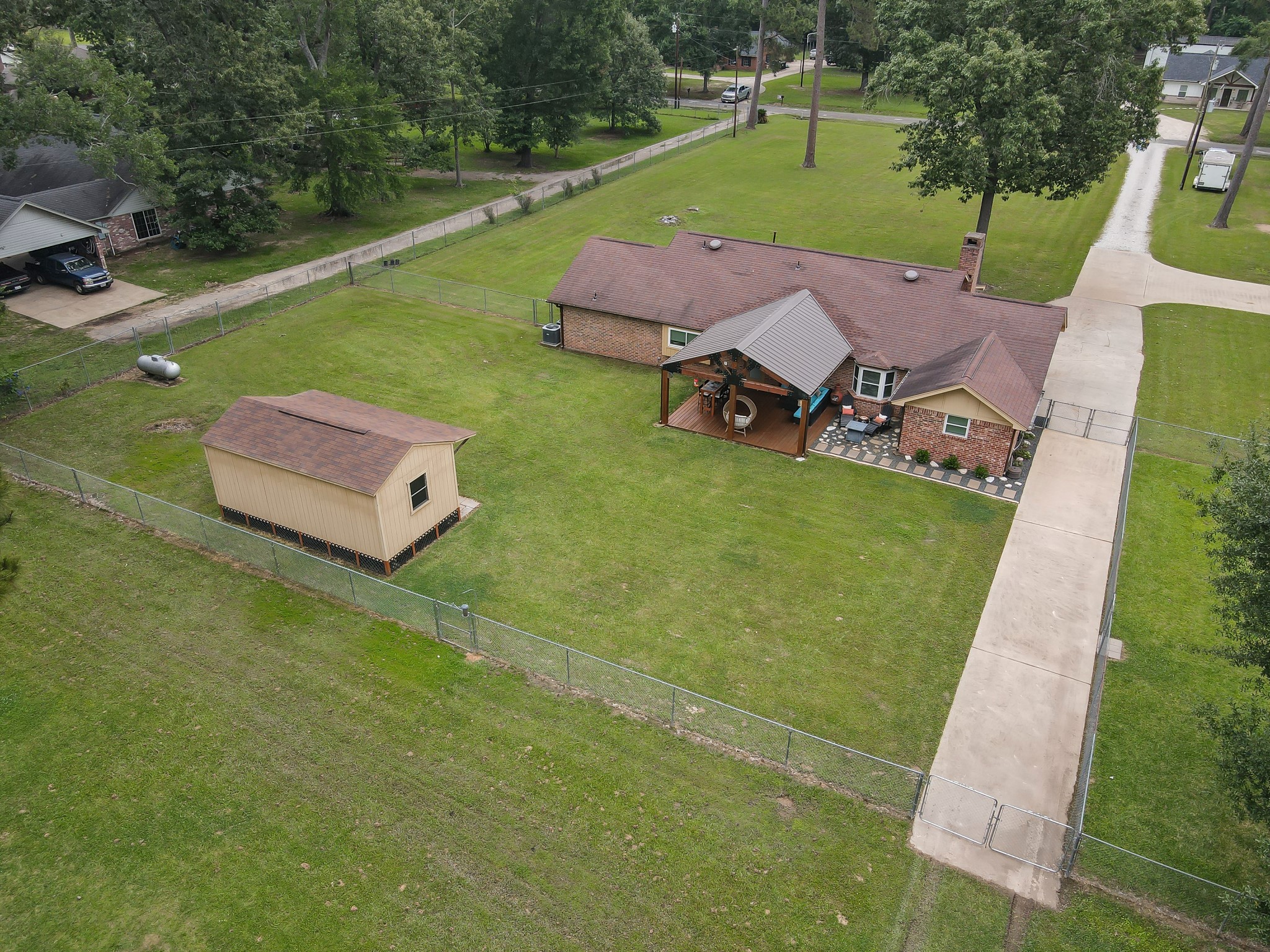 811 County Road 2267 Property Photo 7