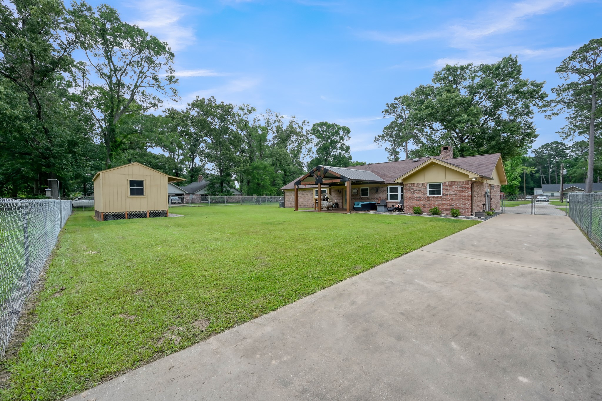 811 County Road 2267 Property Photo 10