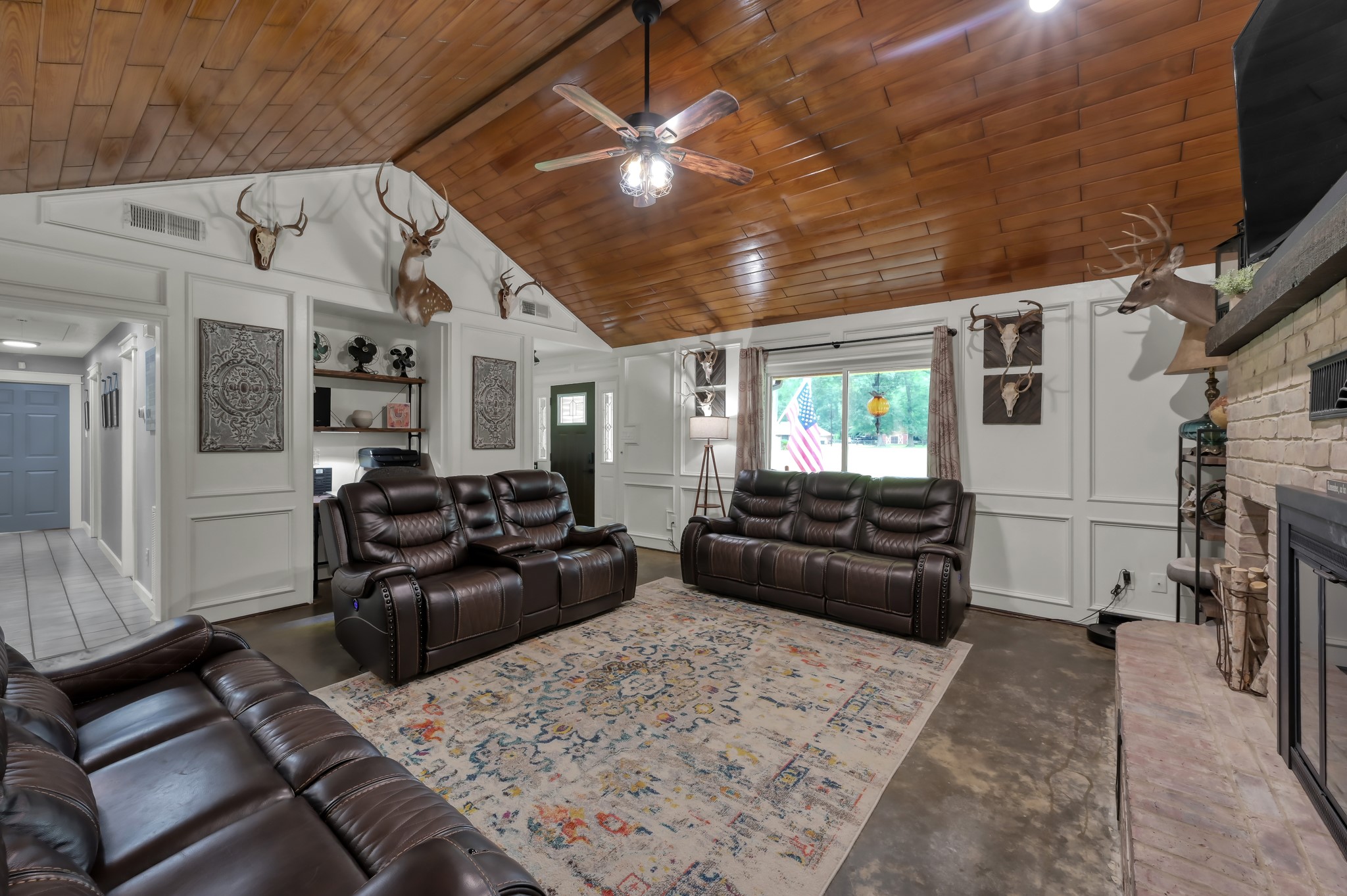 811 County Road 2267 Property Photo 16