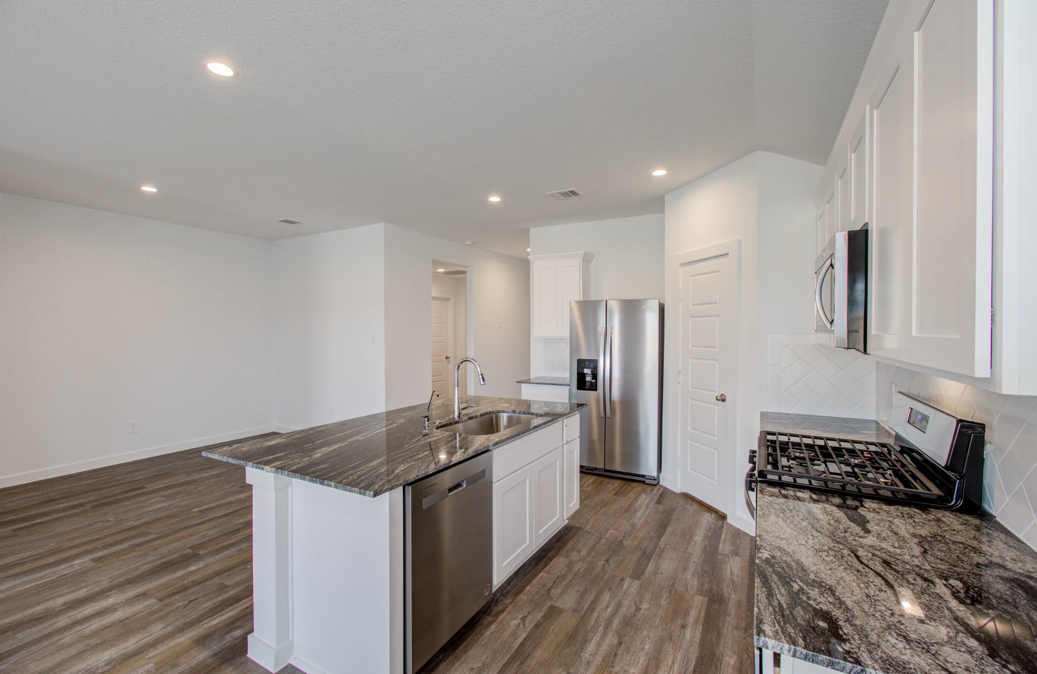 8922 Colicroot Drive Property Photo 15