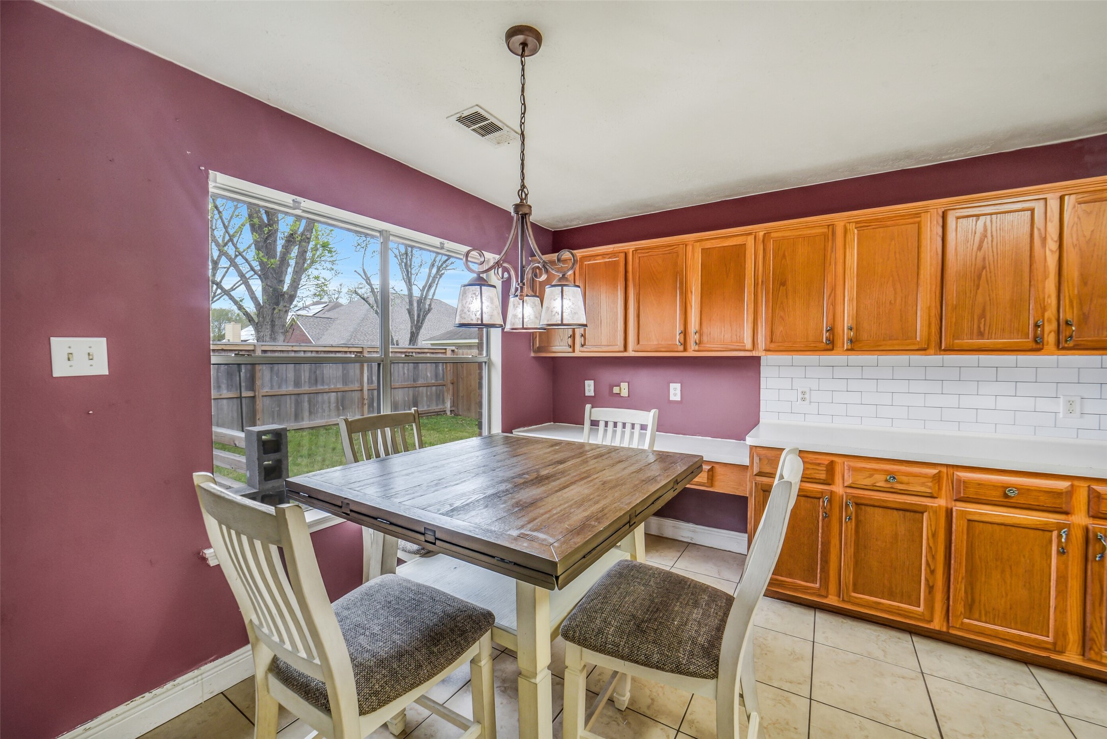 11610 Oak Lake Park Drive Property Photo 17