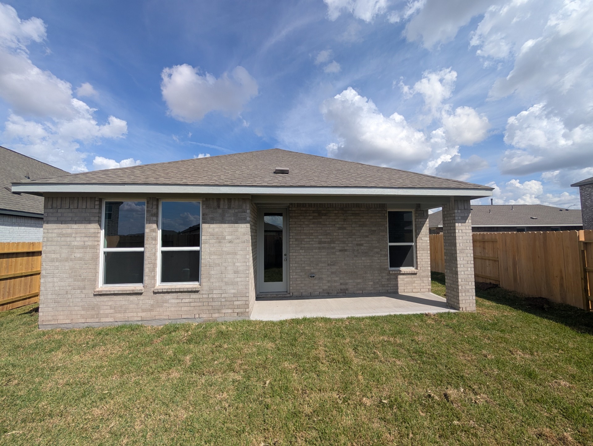 1066 Blue Stone Drive Property Photo 2