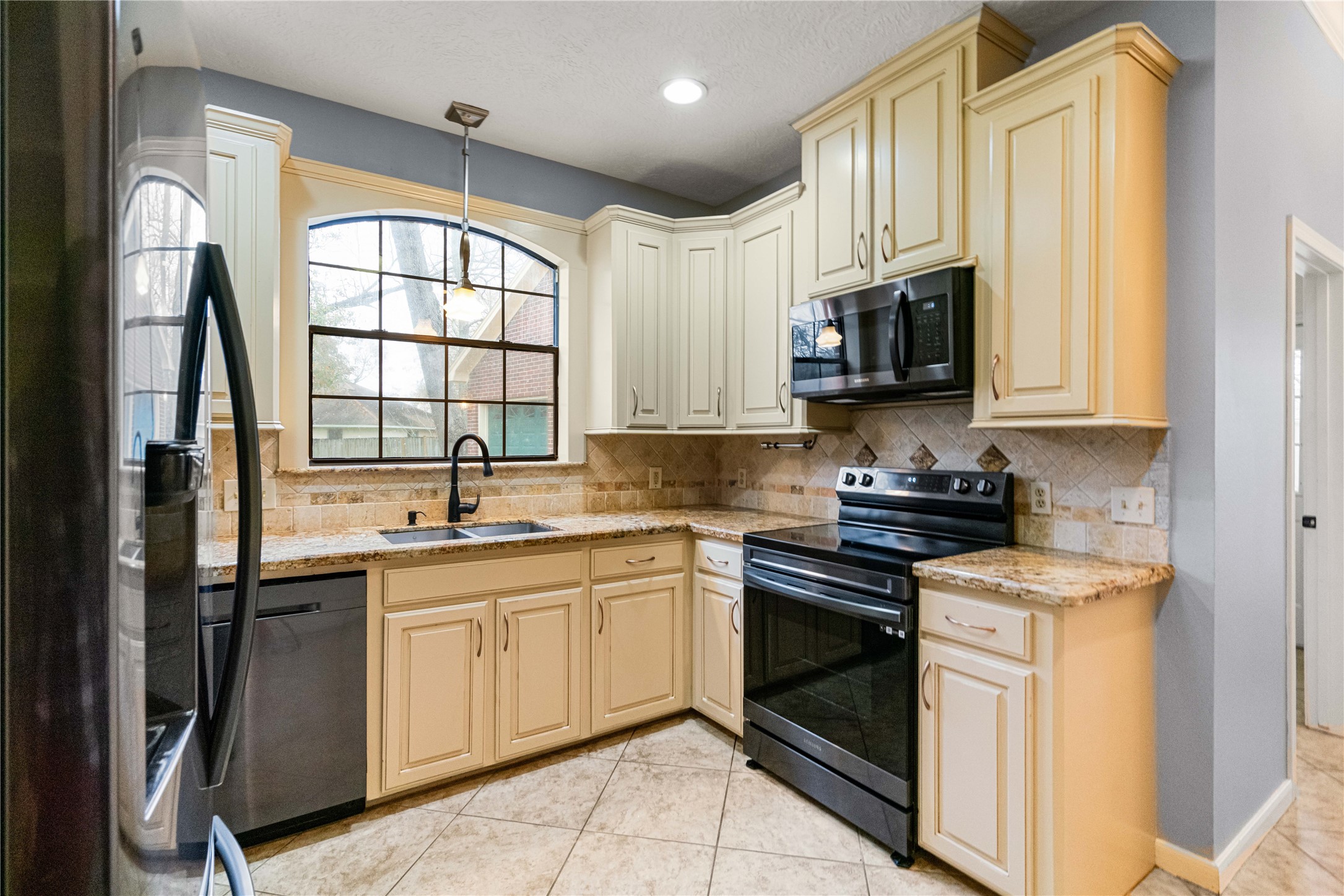 410 Gig Court Property Photo 6