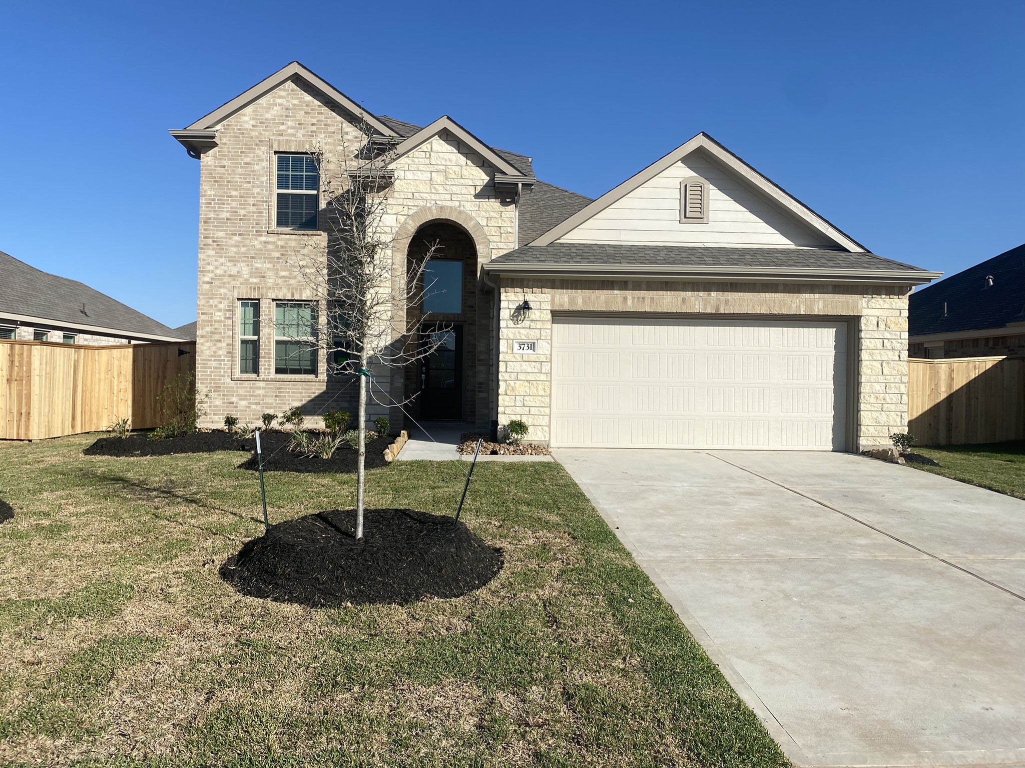3731 Rock Ledge Drive Property Photo 1