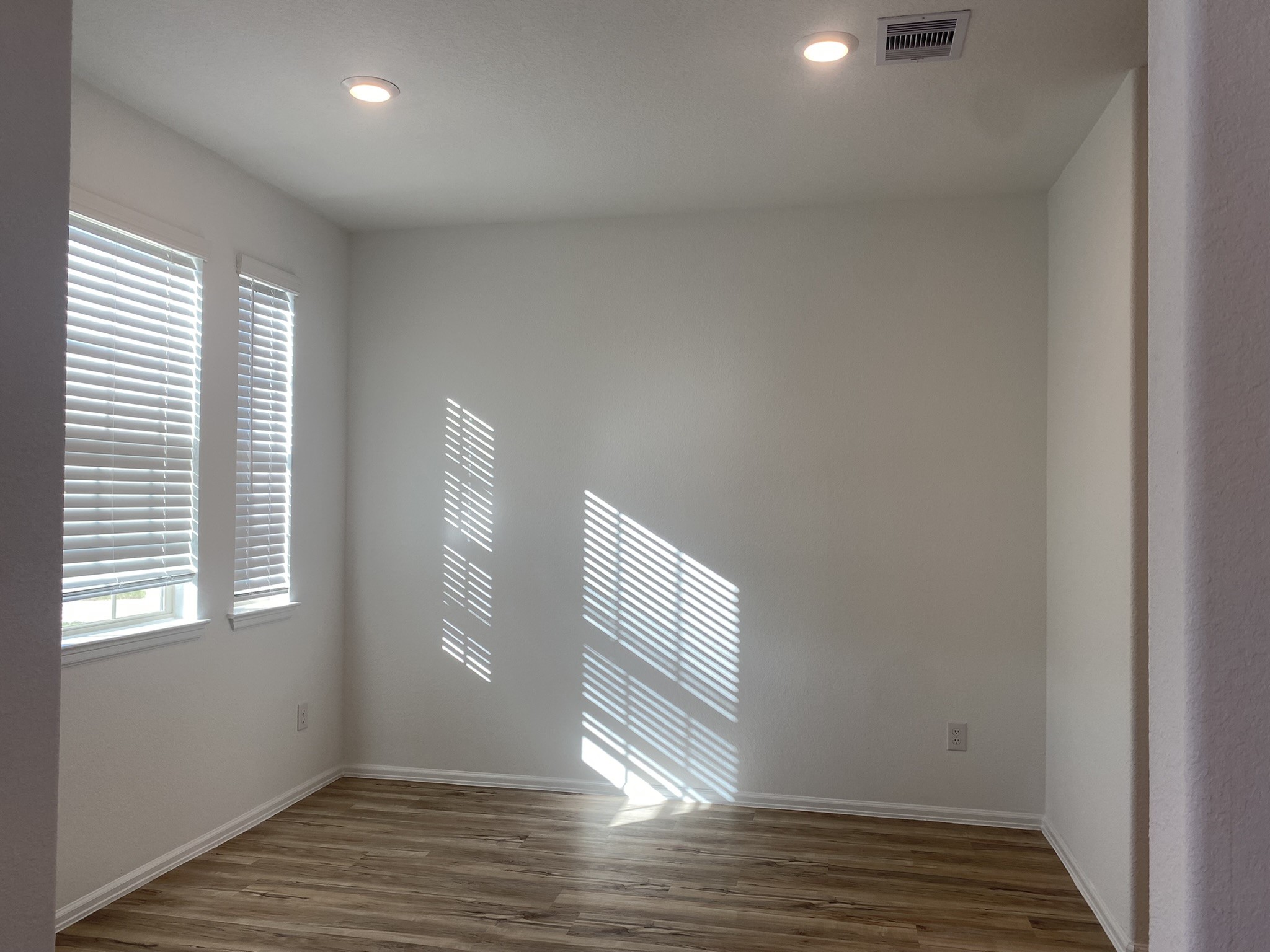 3731 Rock Ledge Drive Property Photo 4