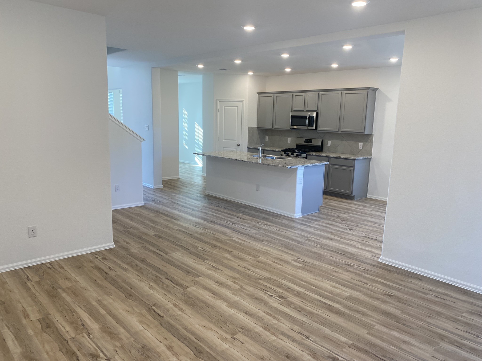 3731 Rock Ledge Drive Property Photo 10