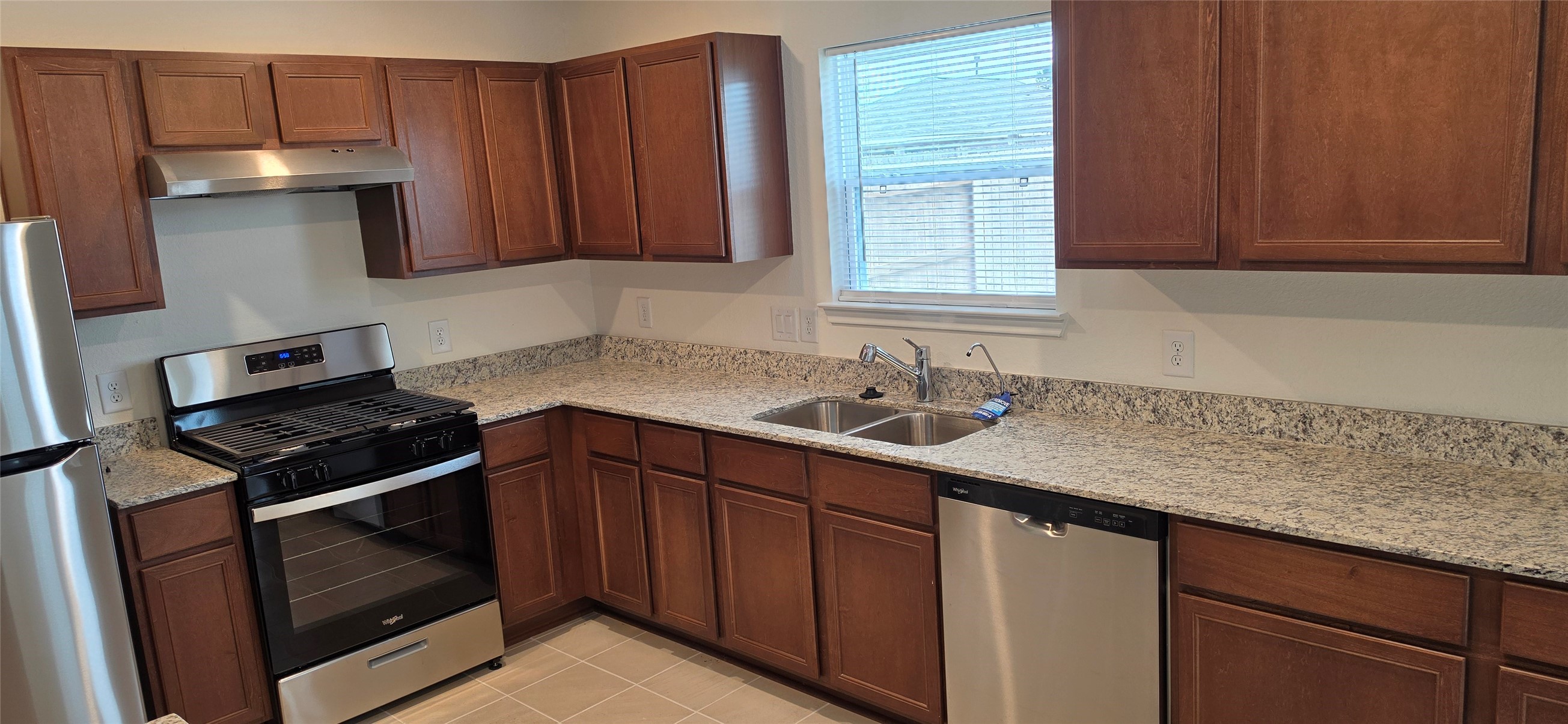 22554 Pinecone Forest Lane Property Photo 9