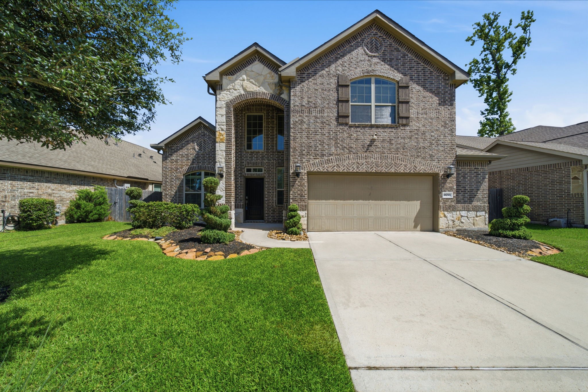 18793 Laurel Hills Drive Property Photo 1