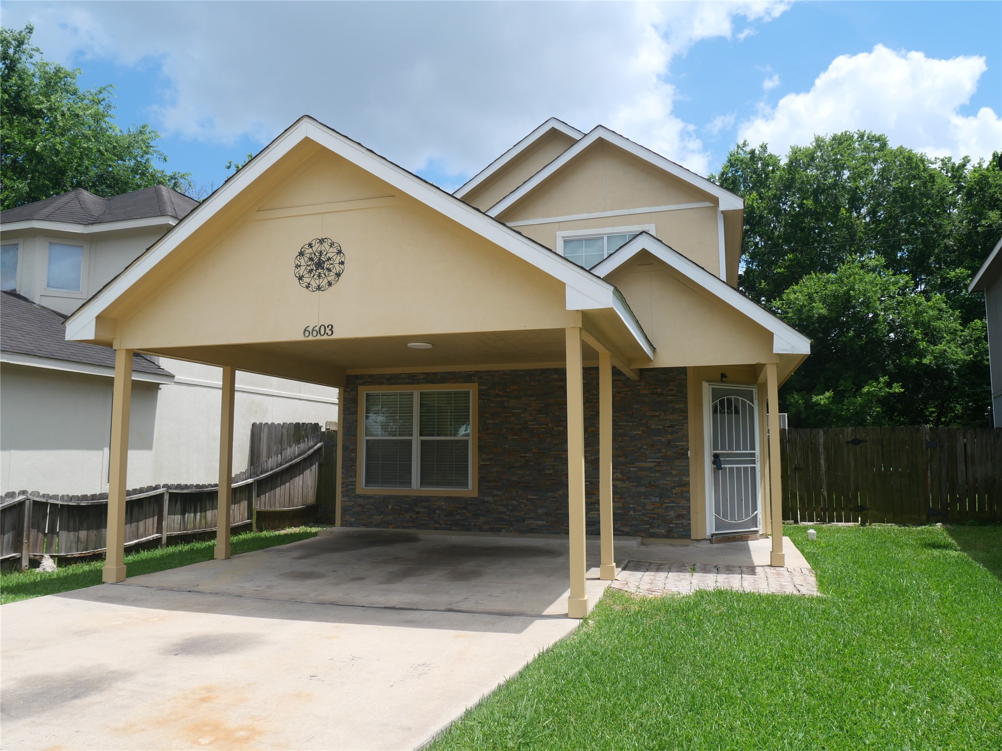 6603 Schambray Street Property Photo 1