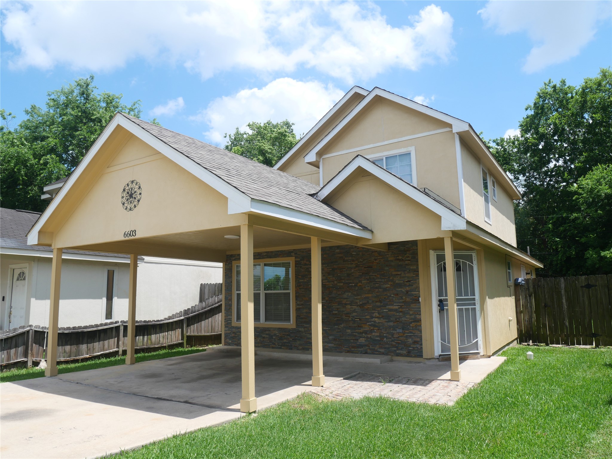 6603 Schambray Street Property Photo 4