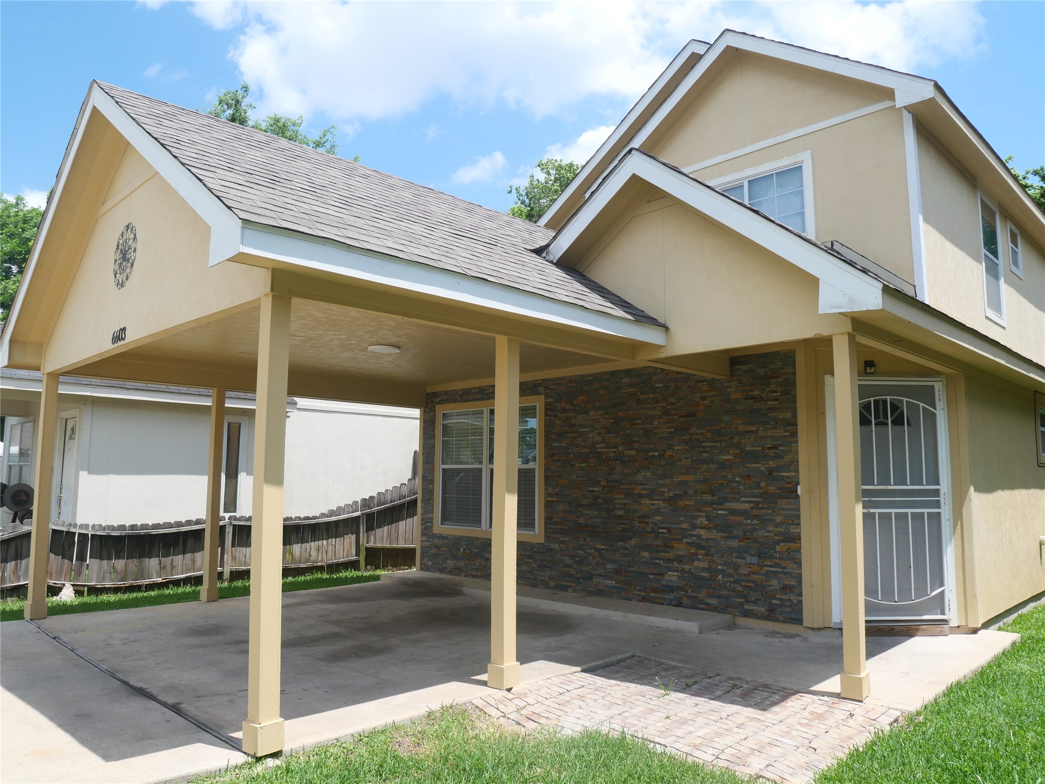 6603 Schambray Street Property Photo 5