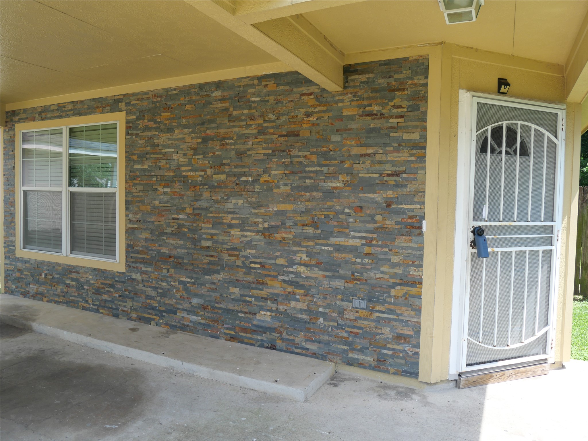 6603 Schambray Street Property Photo 7