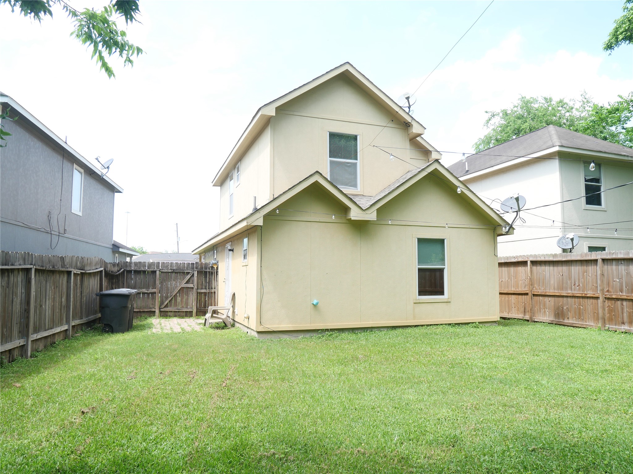 6603 Schambray Street Property Photo 10