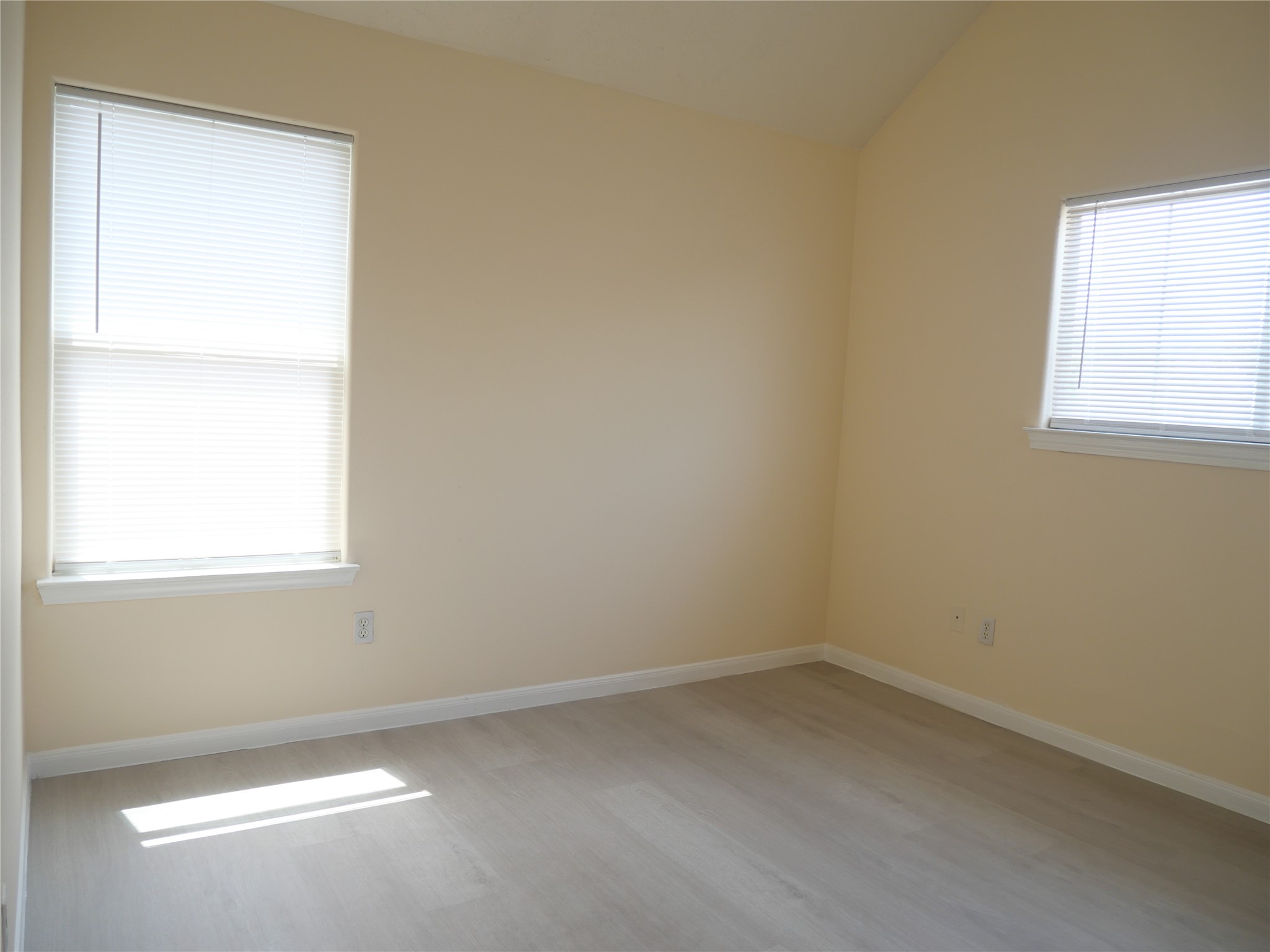 6603 Schambray Street Property Photo 40