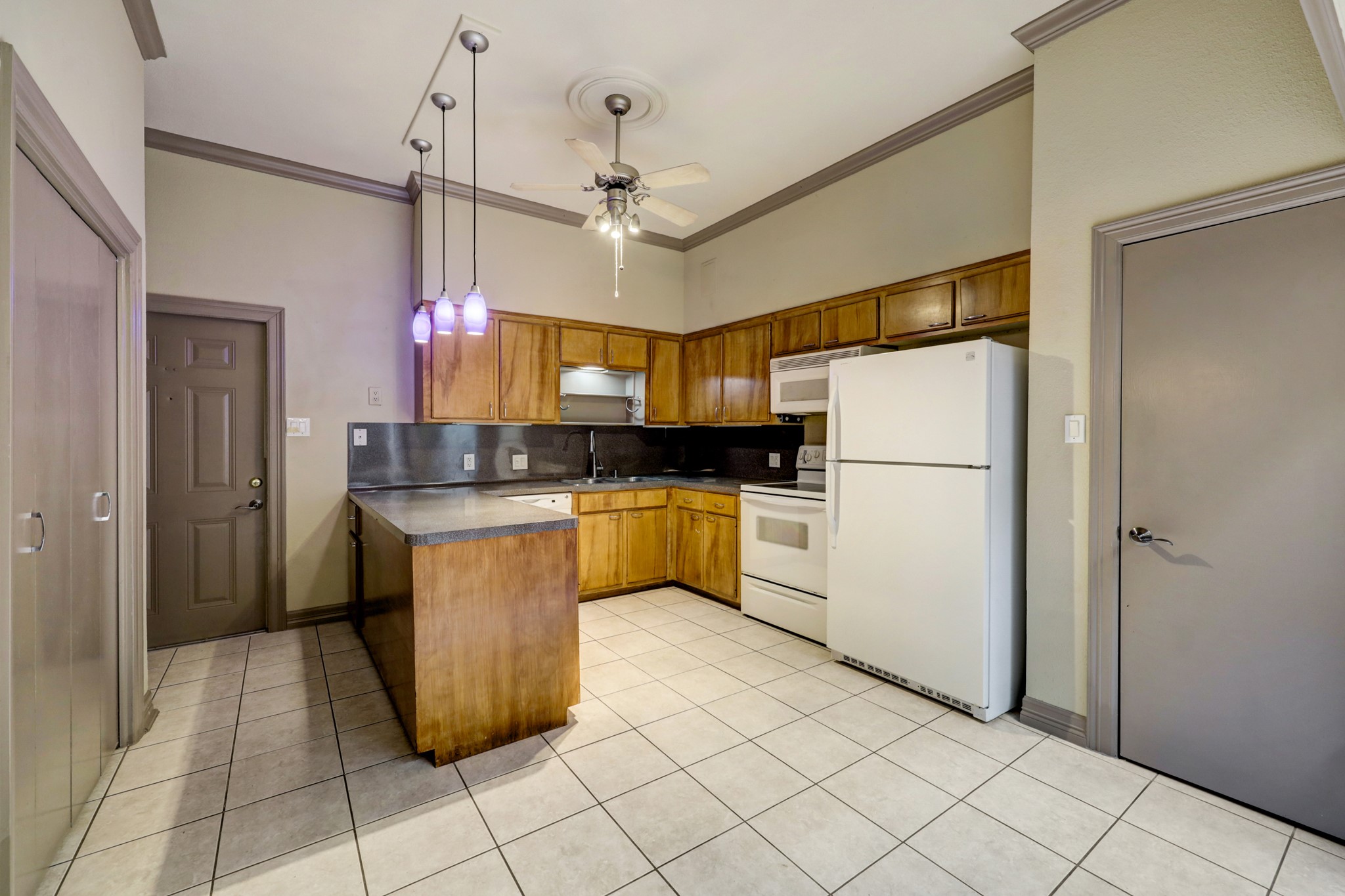 3158 W Holcombe Boulevard 3158 Property Photo 10