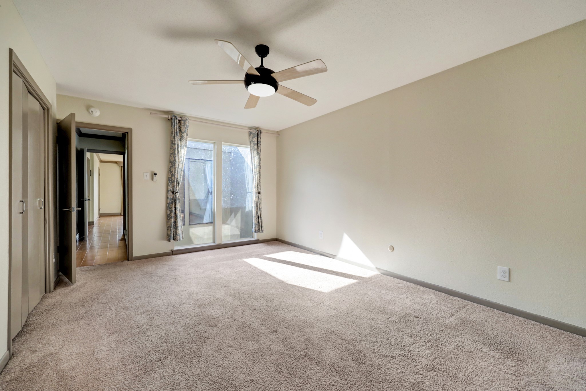 3158 W Holcombe Boulevard 3158 Property Photo 16