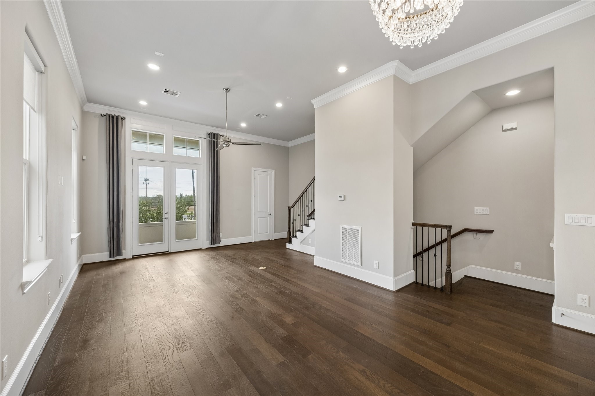 9664 Knight Road Property Photo 2