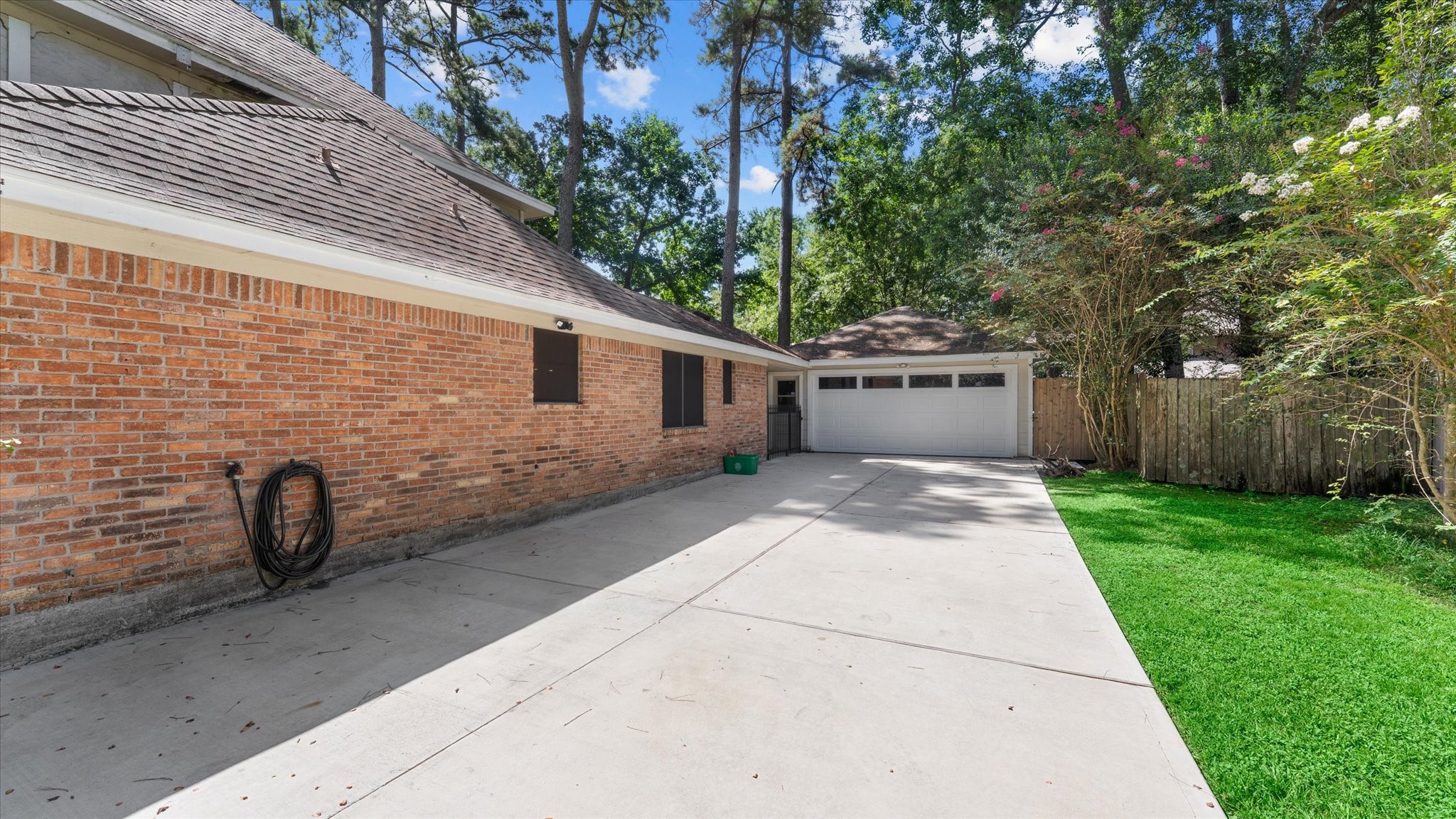2022 Grove Lake Drive Property Photo 3