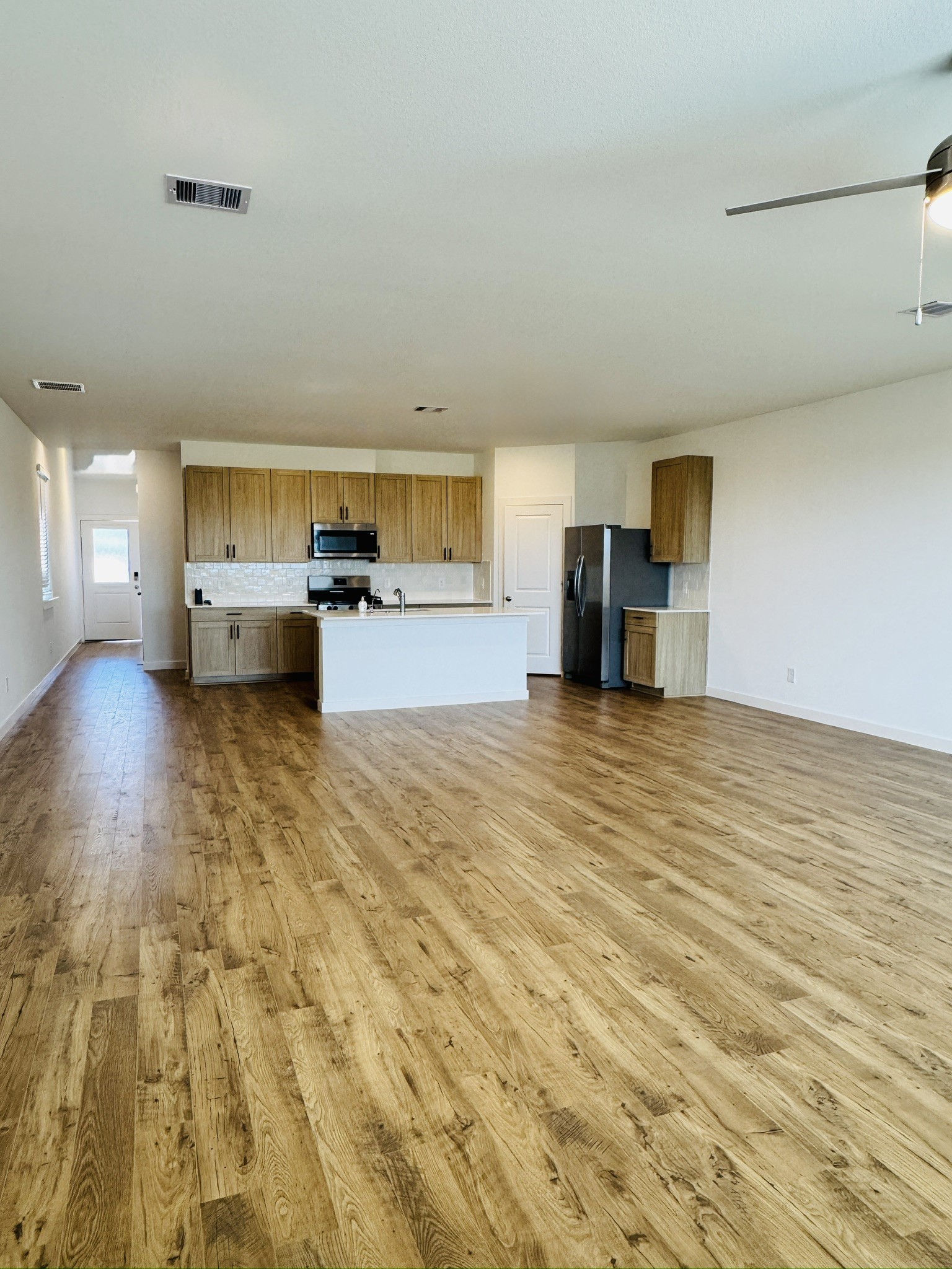 3511 Blackbird Ln Property Photo 4