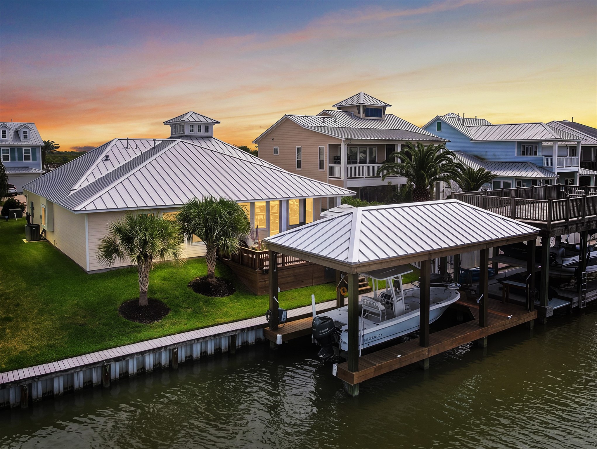 5418 Brigantine Cay Court Property Photo 1