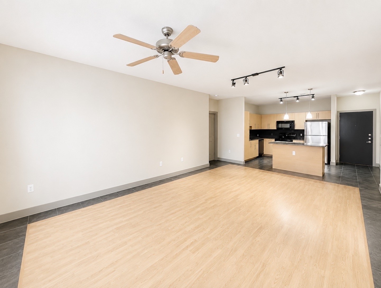 3660 Richmond Avenue 422 Property Photo 2