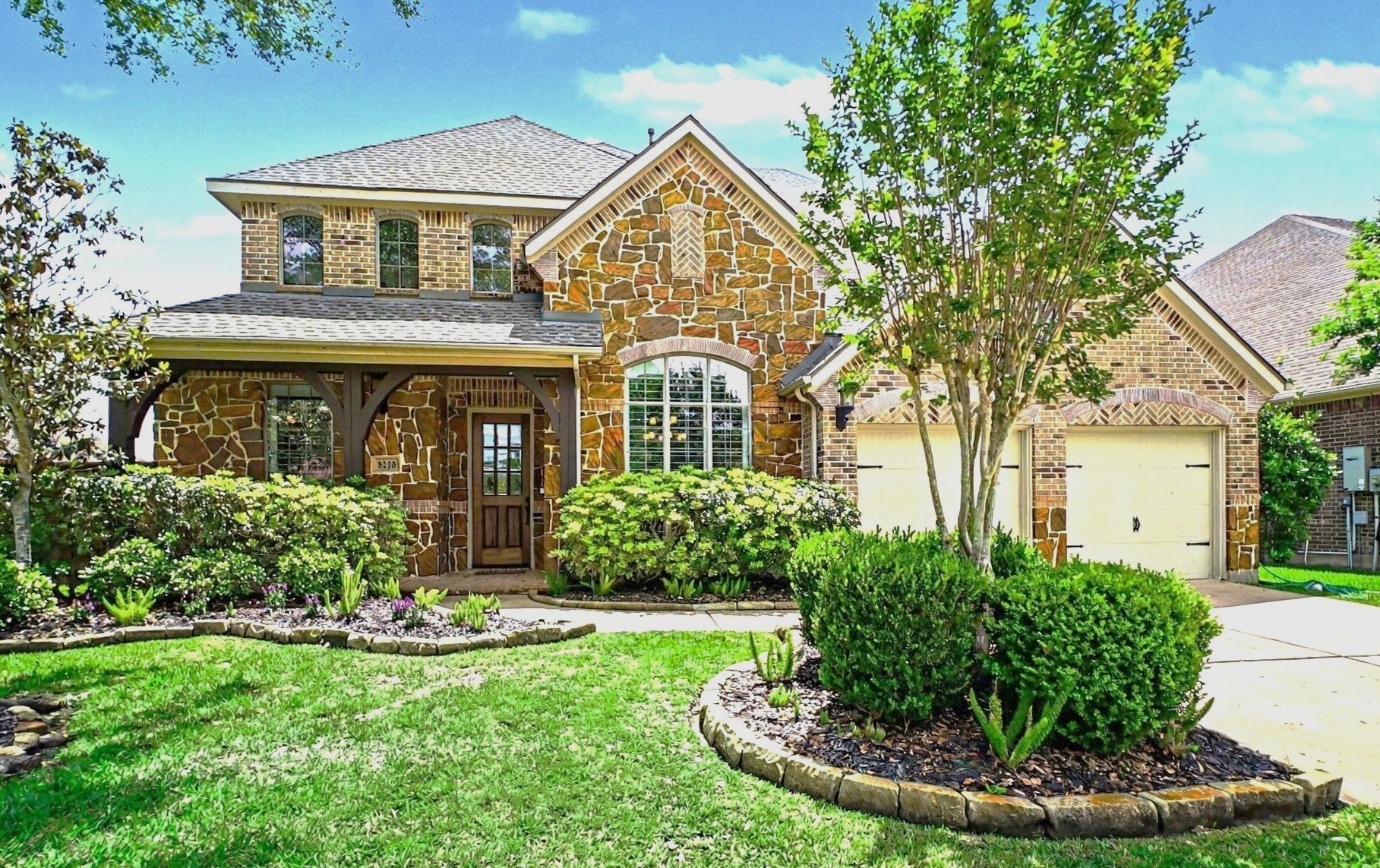 8210 Thunder Ridge Way Property Photo 1