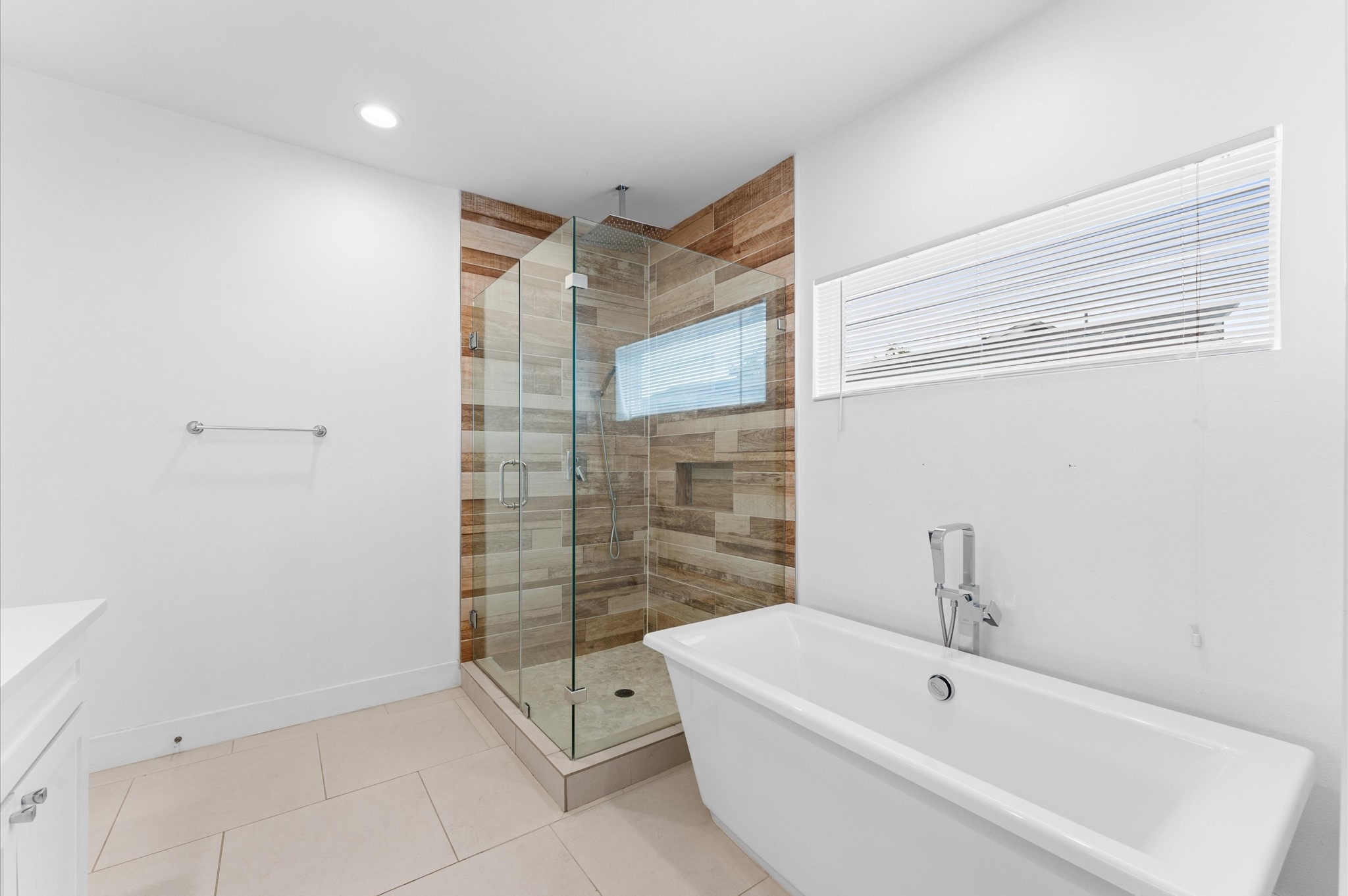 7730 Jacquelyn Oaks Road Property Photo 11