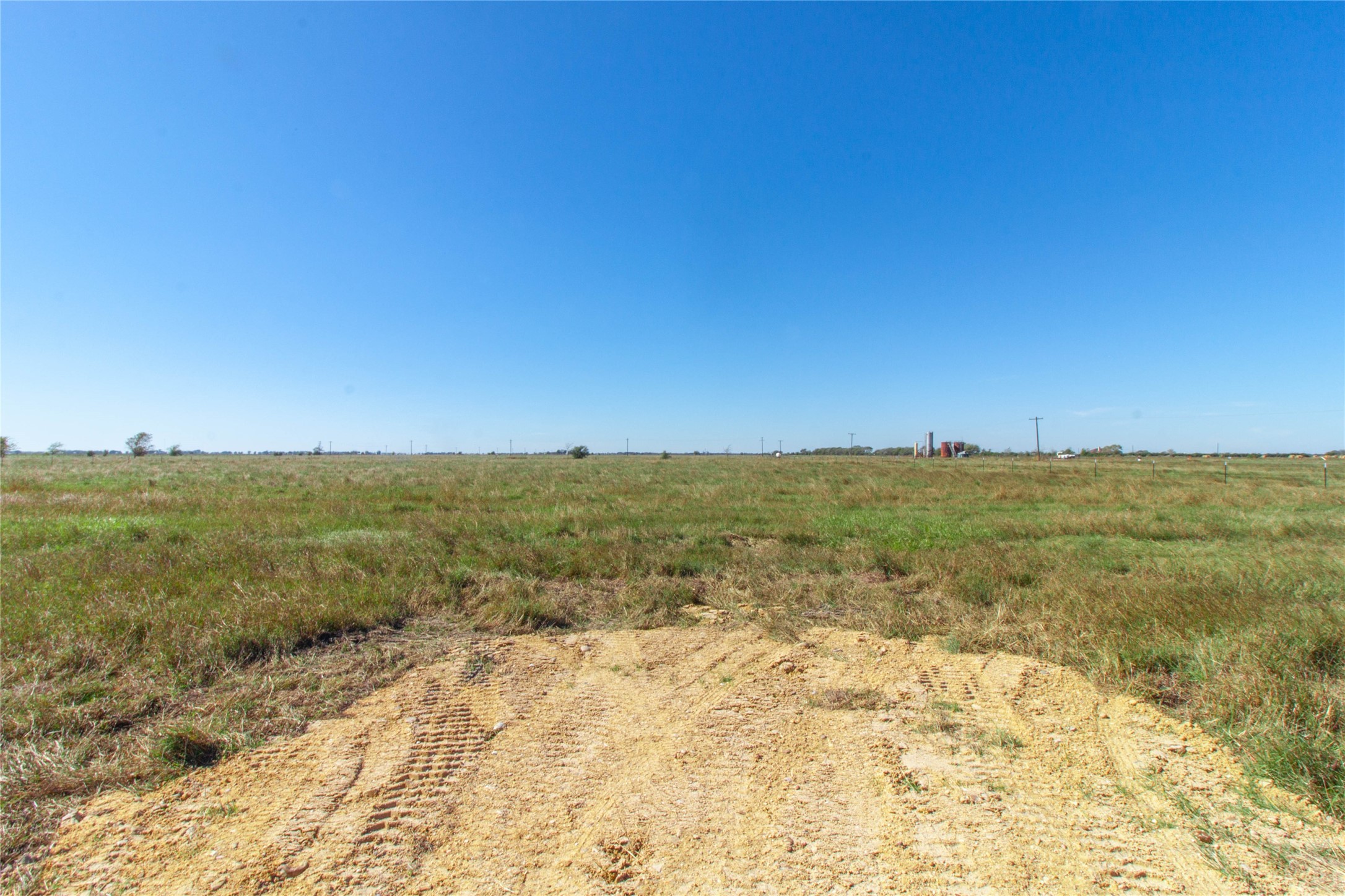 1077 County Road 227 Property Photo 3