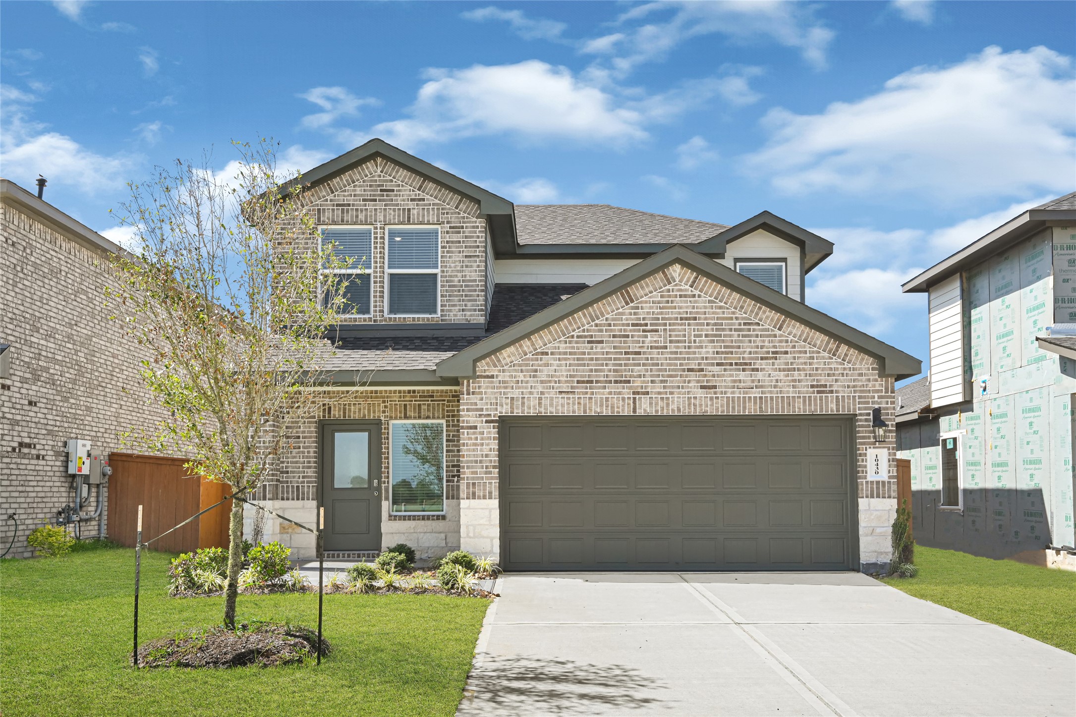 10643 River Breeze Drive Property Photo 2