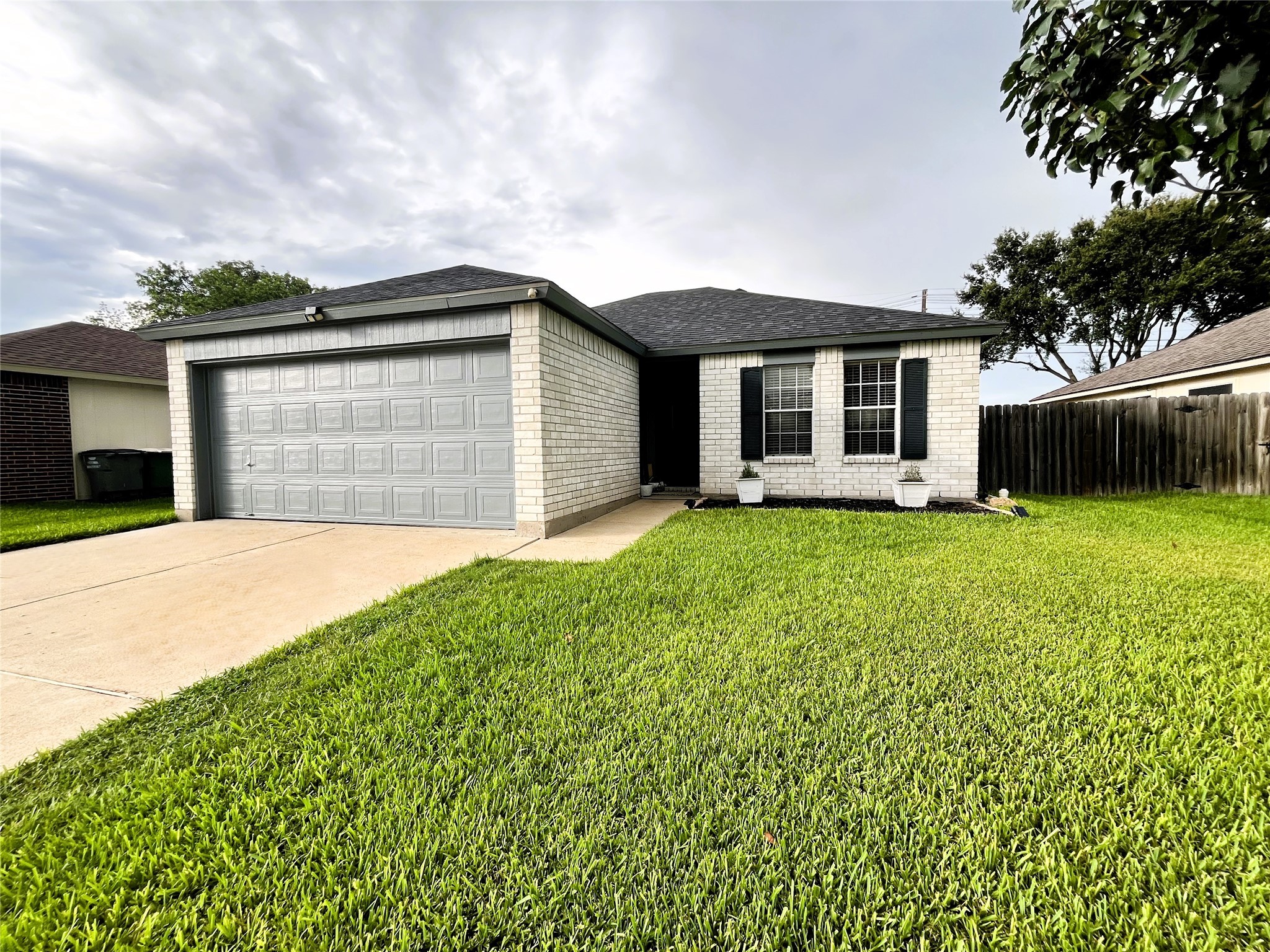 307 Clydesdale Lane Property Photo