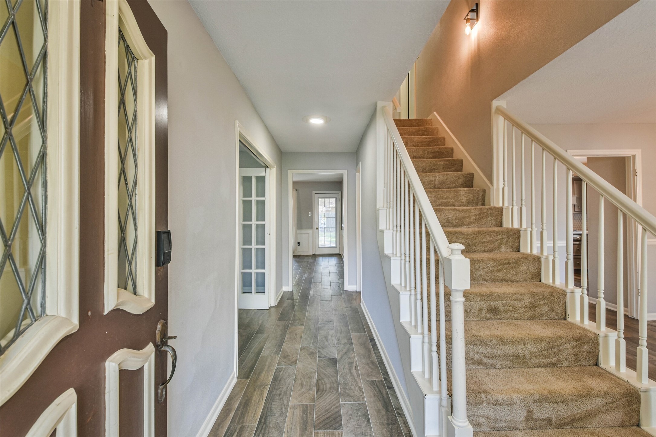 2022 Riverlawn Drive Property Photo 9