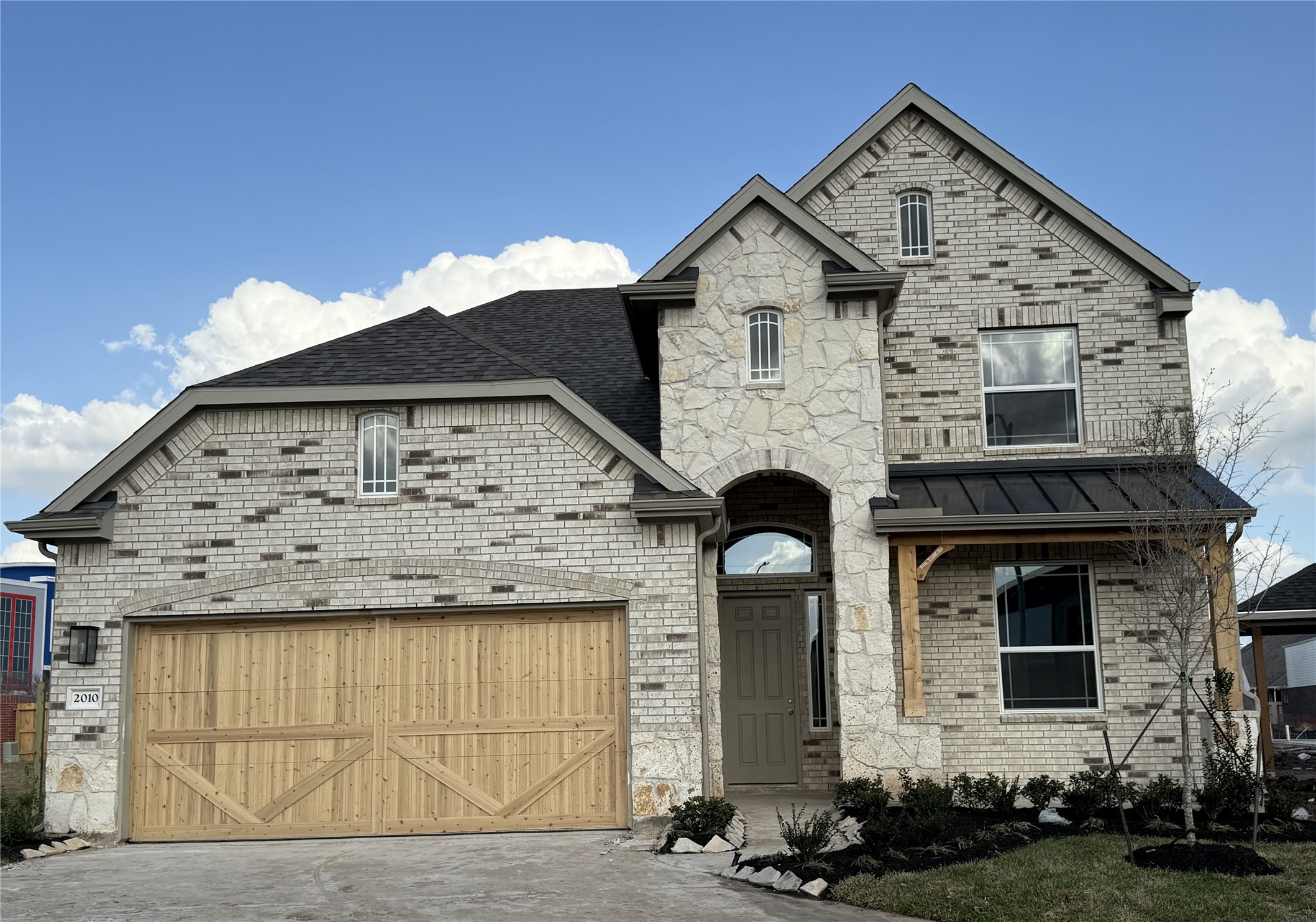 2010 Sunflower Court Property Photo 1