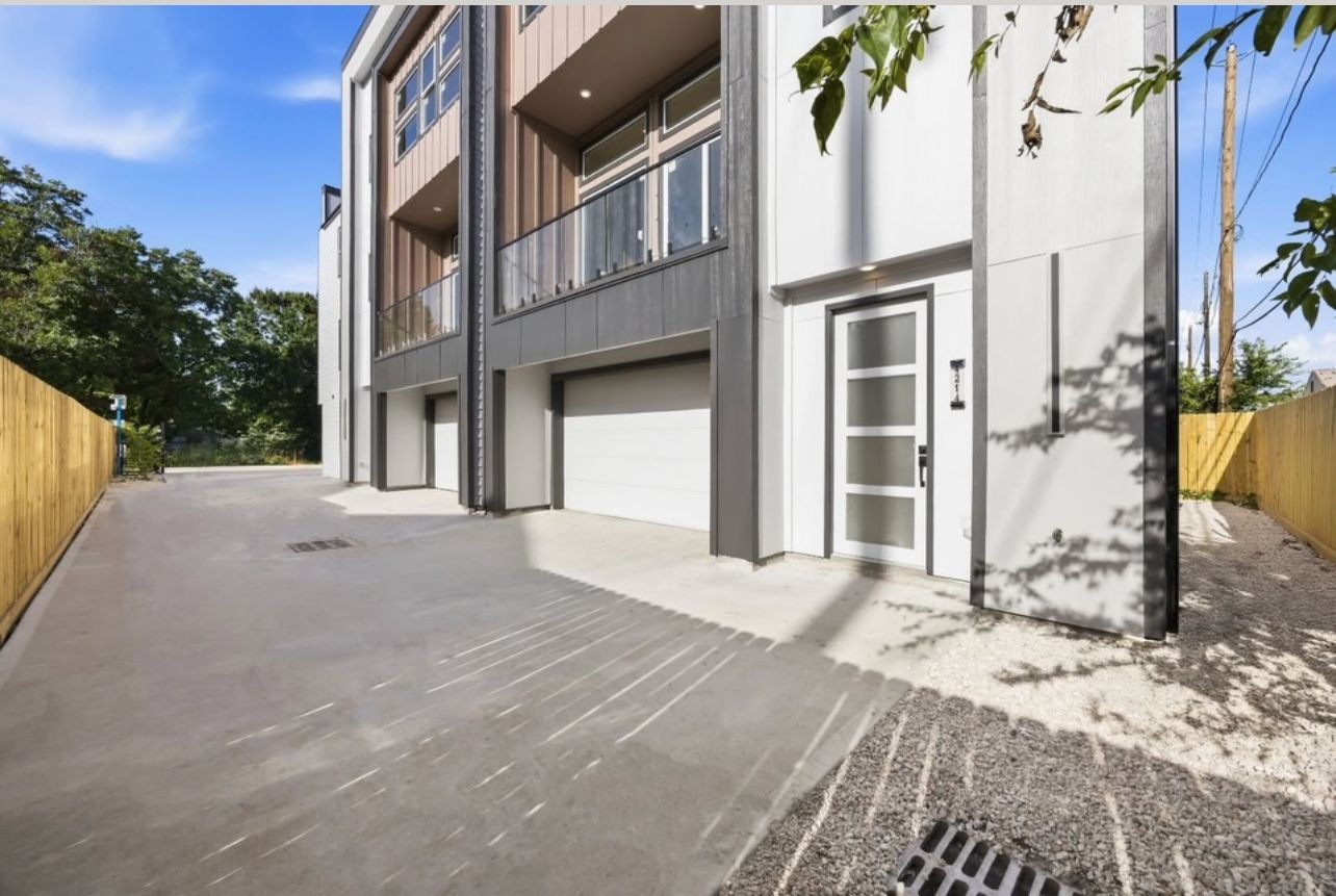 4214 Dreyfus Street Property Photo 2