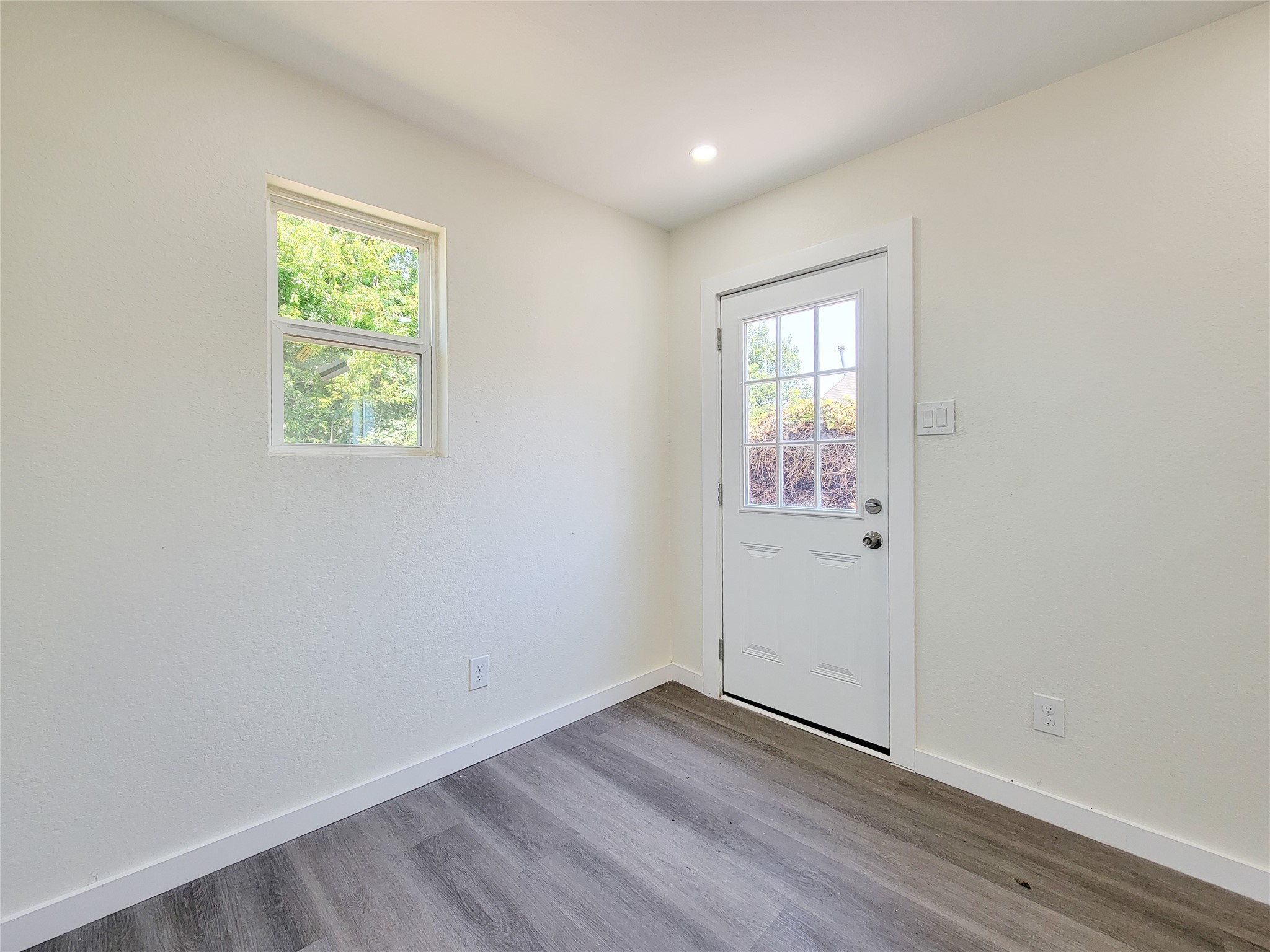 5217 Hershe Property Photo 14