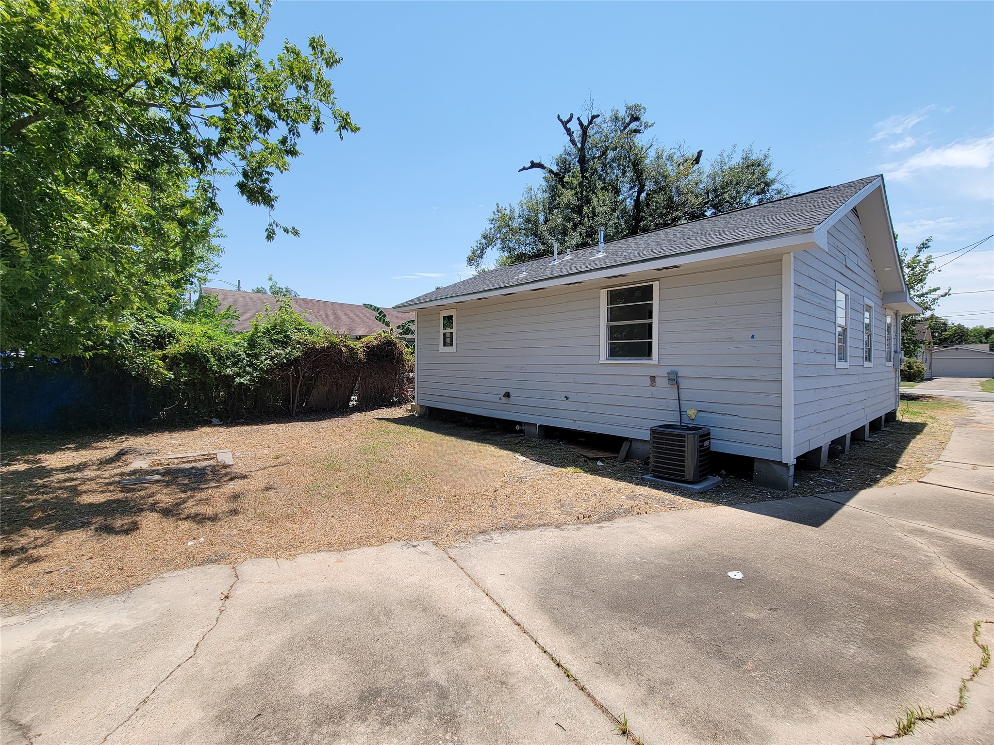 5217 Hershe Property Photo 29