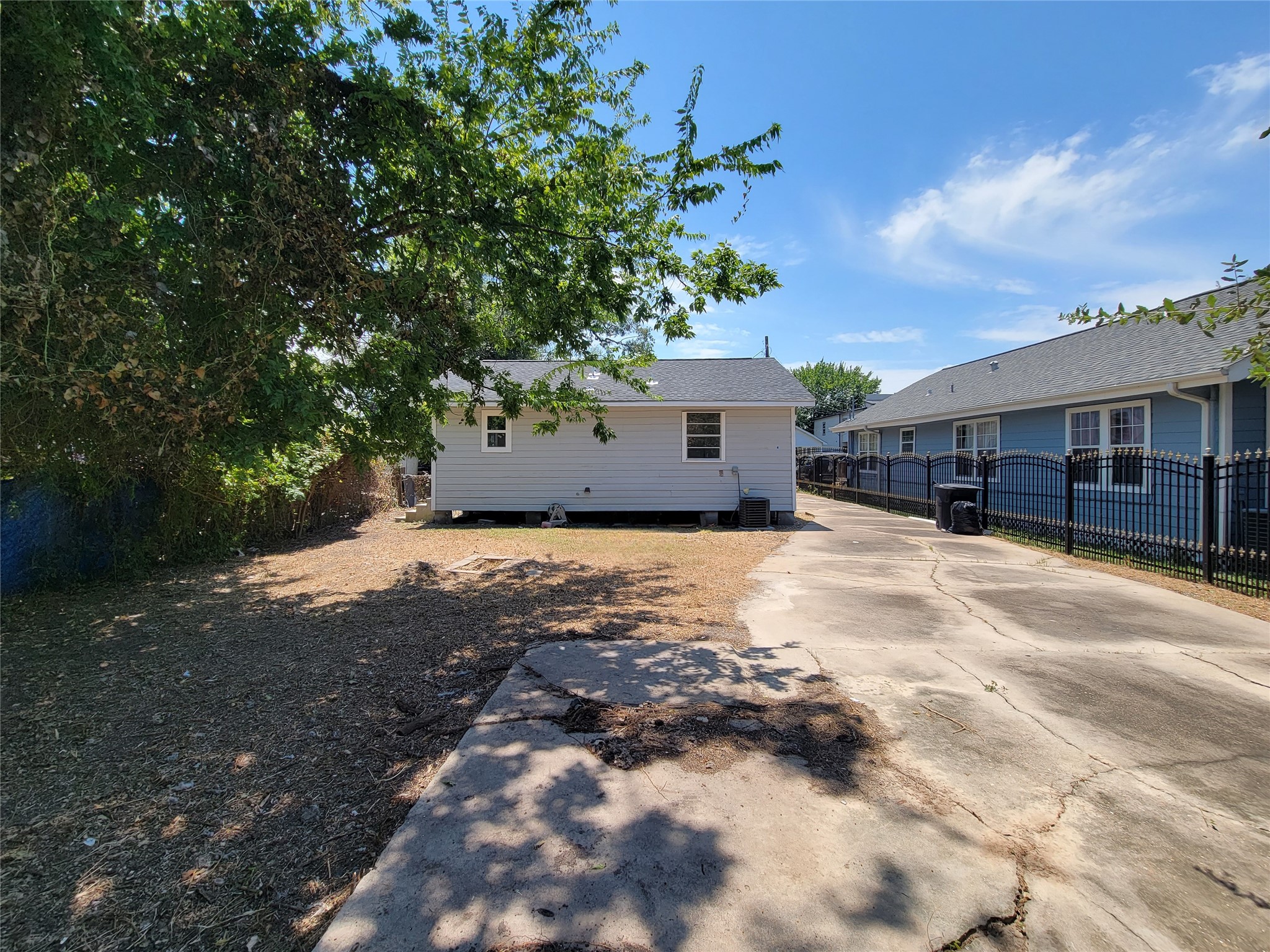 5217 Hershe Property Photo 31