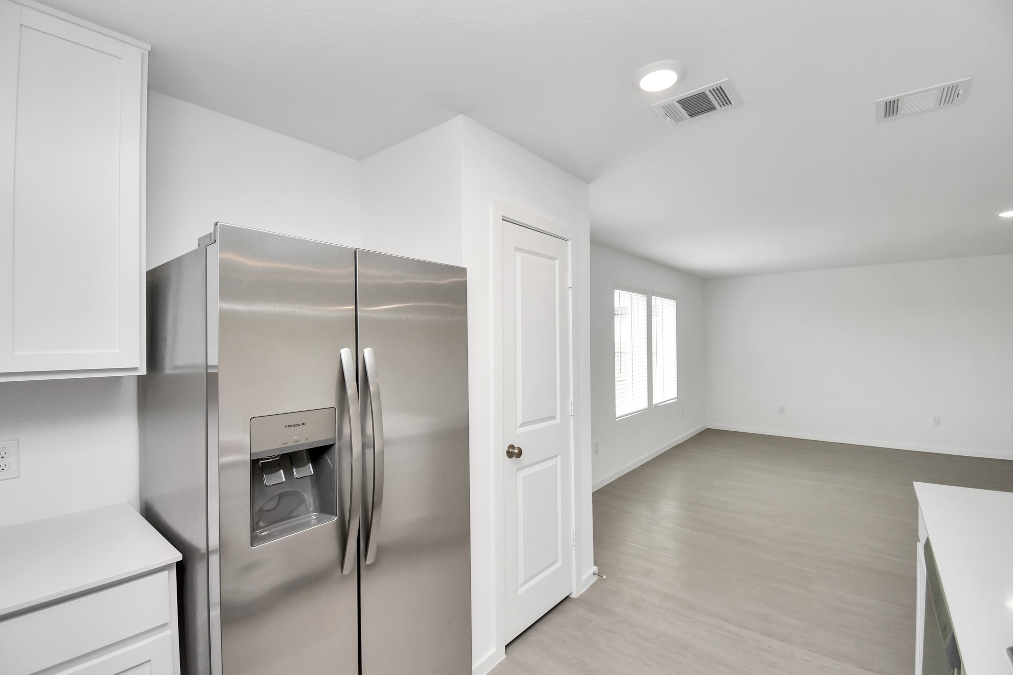 1507 Windrose Bend Property Photo 16