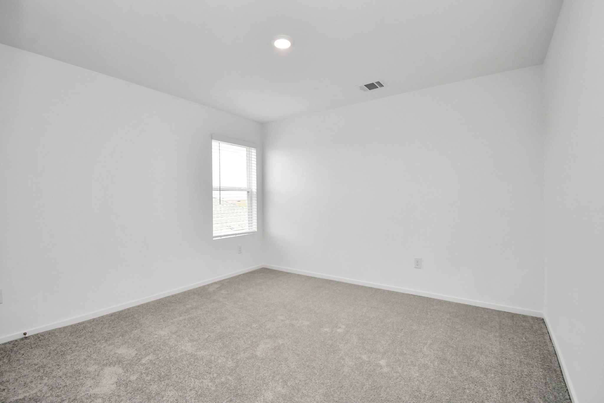 1507 Windrose Bend Property Photo 31