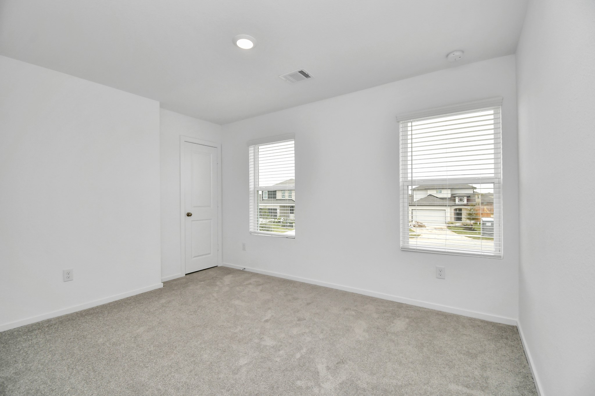 1507 Windrose Bend Property Photo 37