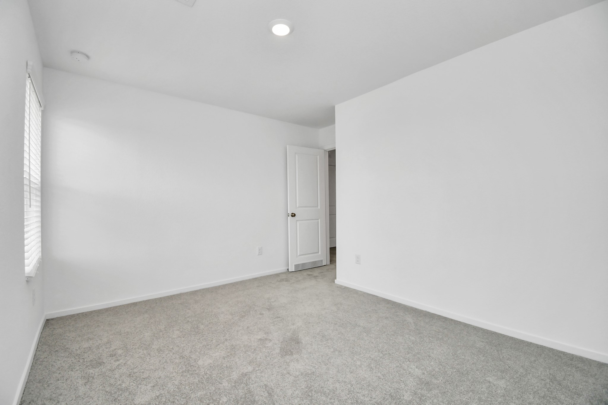 1507 Windrose Bend Property Photo 38