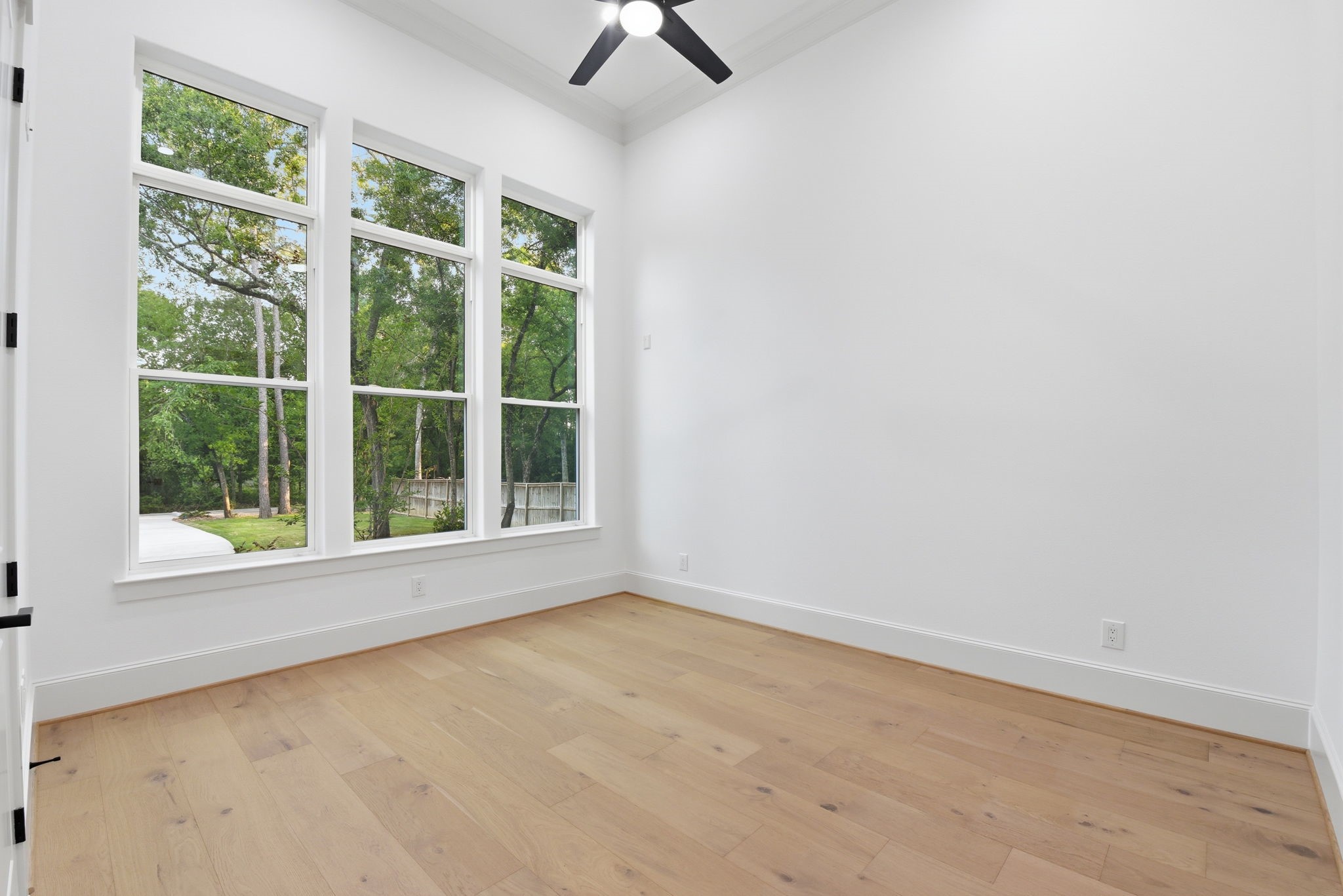 6112 Cypresswood Drive Property Photo 9
