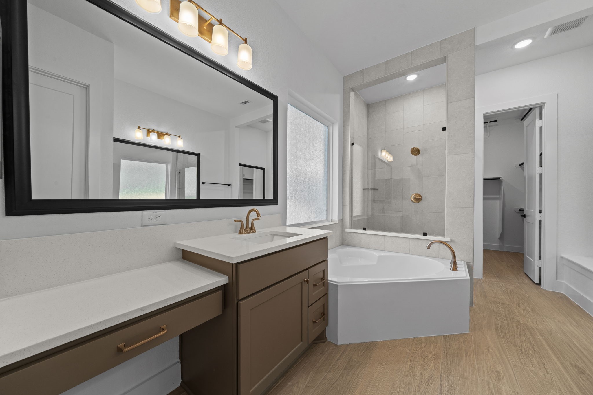 215 Congo Bay Circle Property Photo 28
