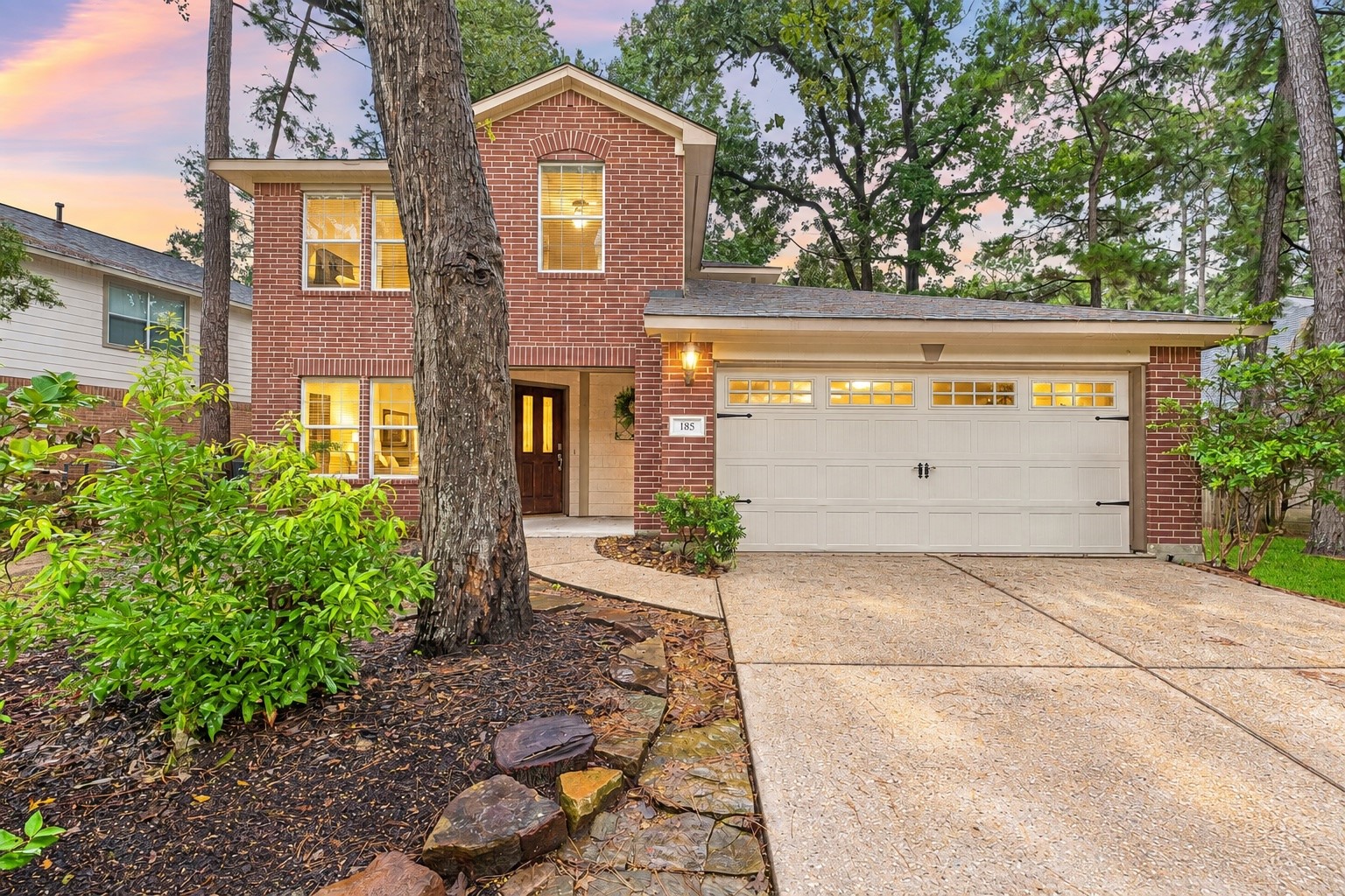 185 W Misty Dawn Drive Property Photo 1