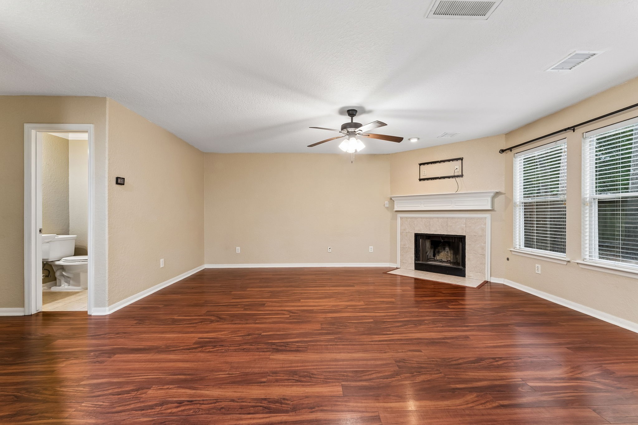 185 W Misty Dawn Drive Property Photo 10