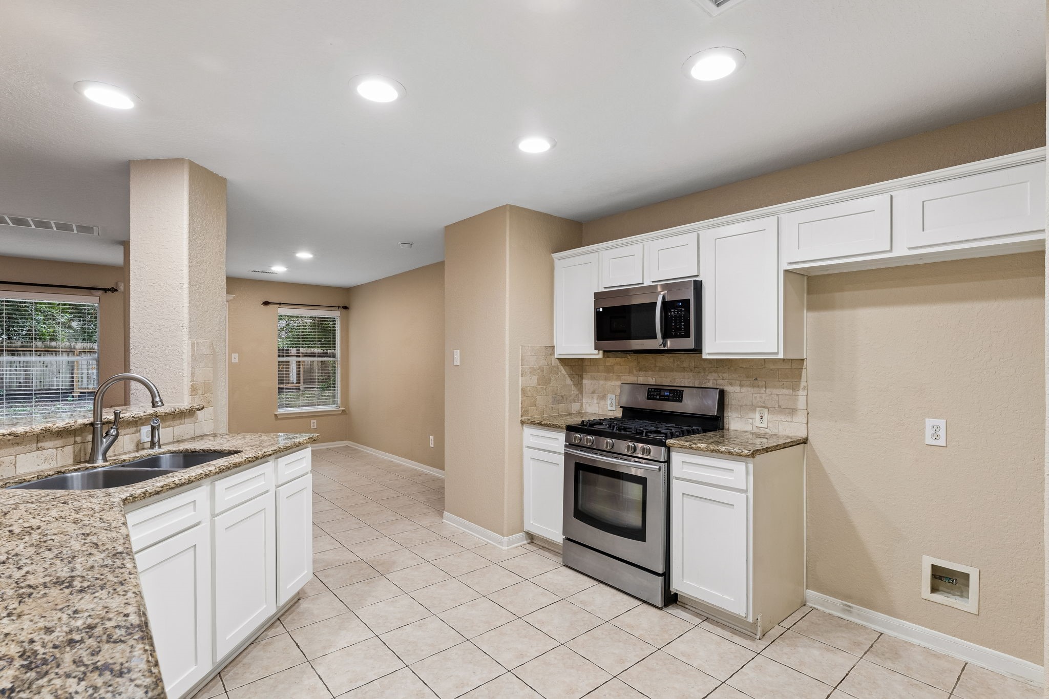 185 W Misty Dawn Drive Property Photo 13