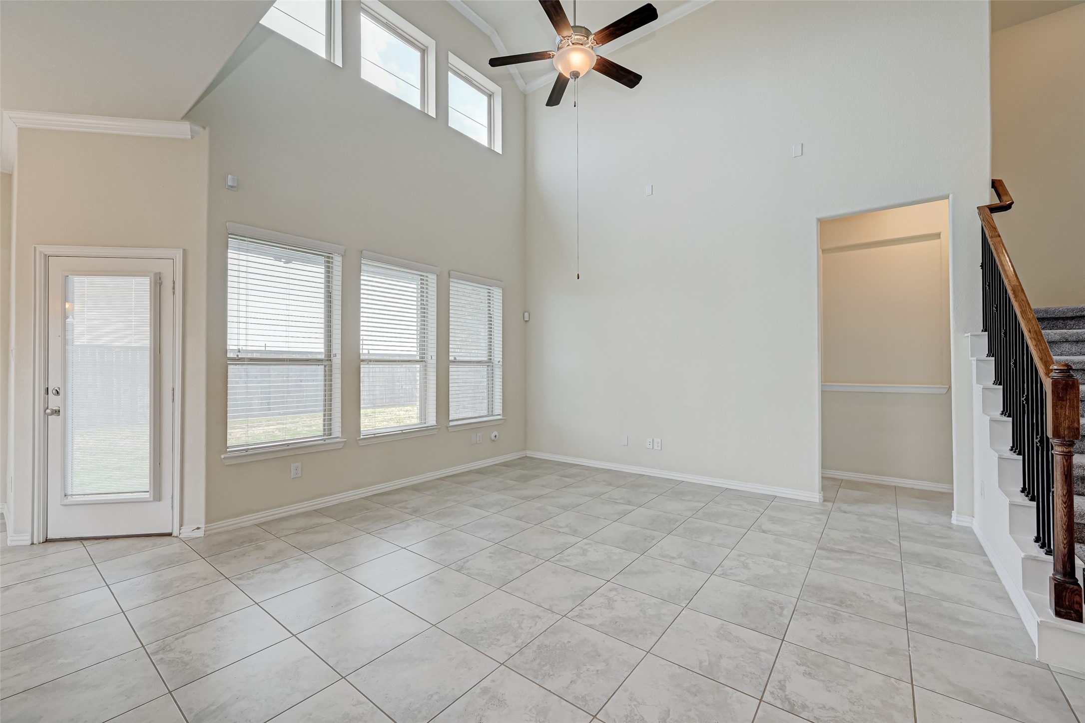 1003 Grey Dusk Court Property Photo 7