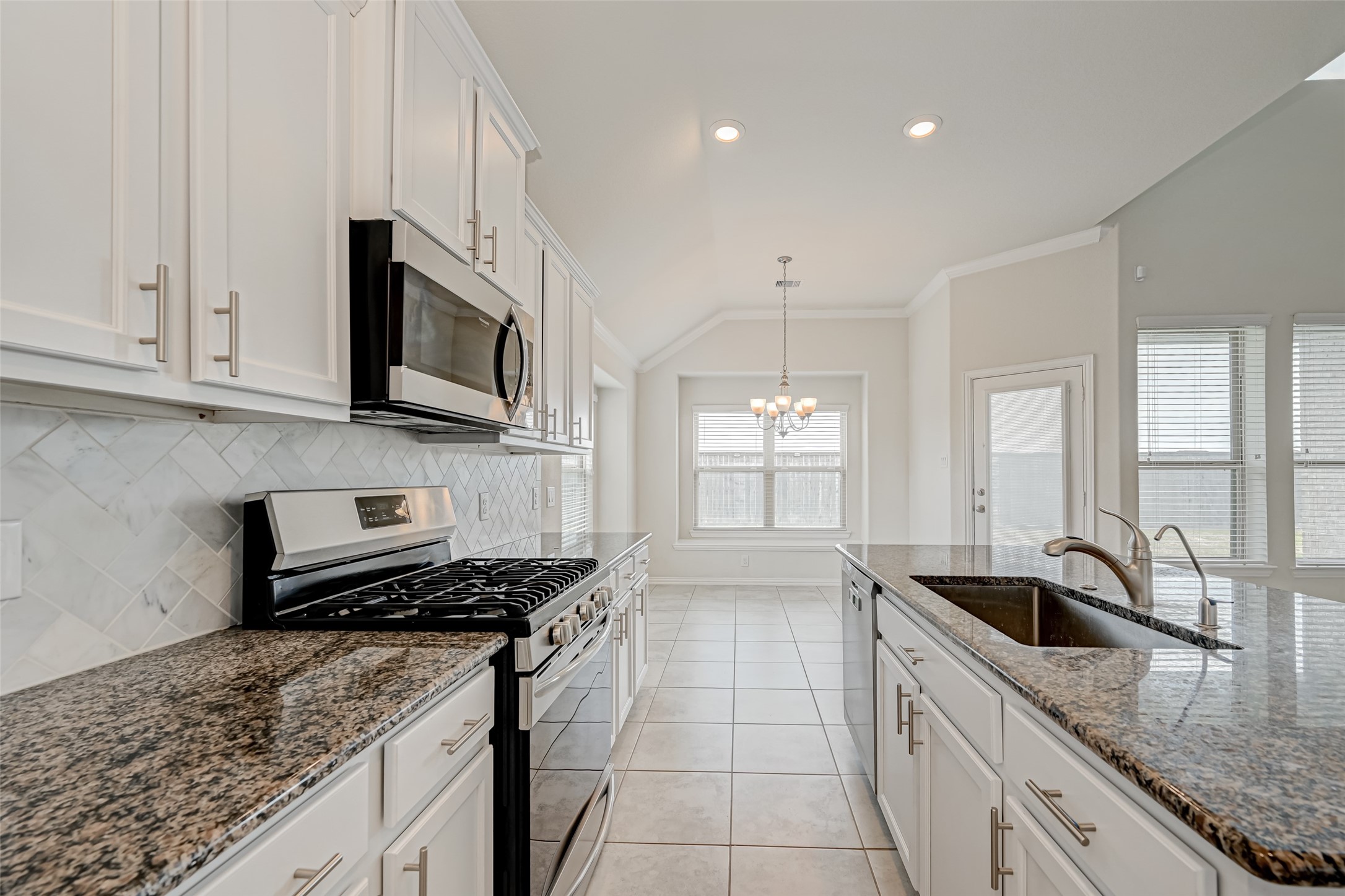 1003 Grey Dusk Court Property Photo 10
